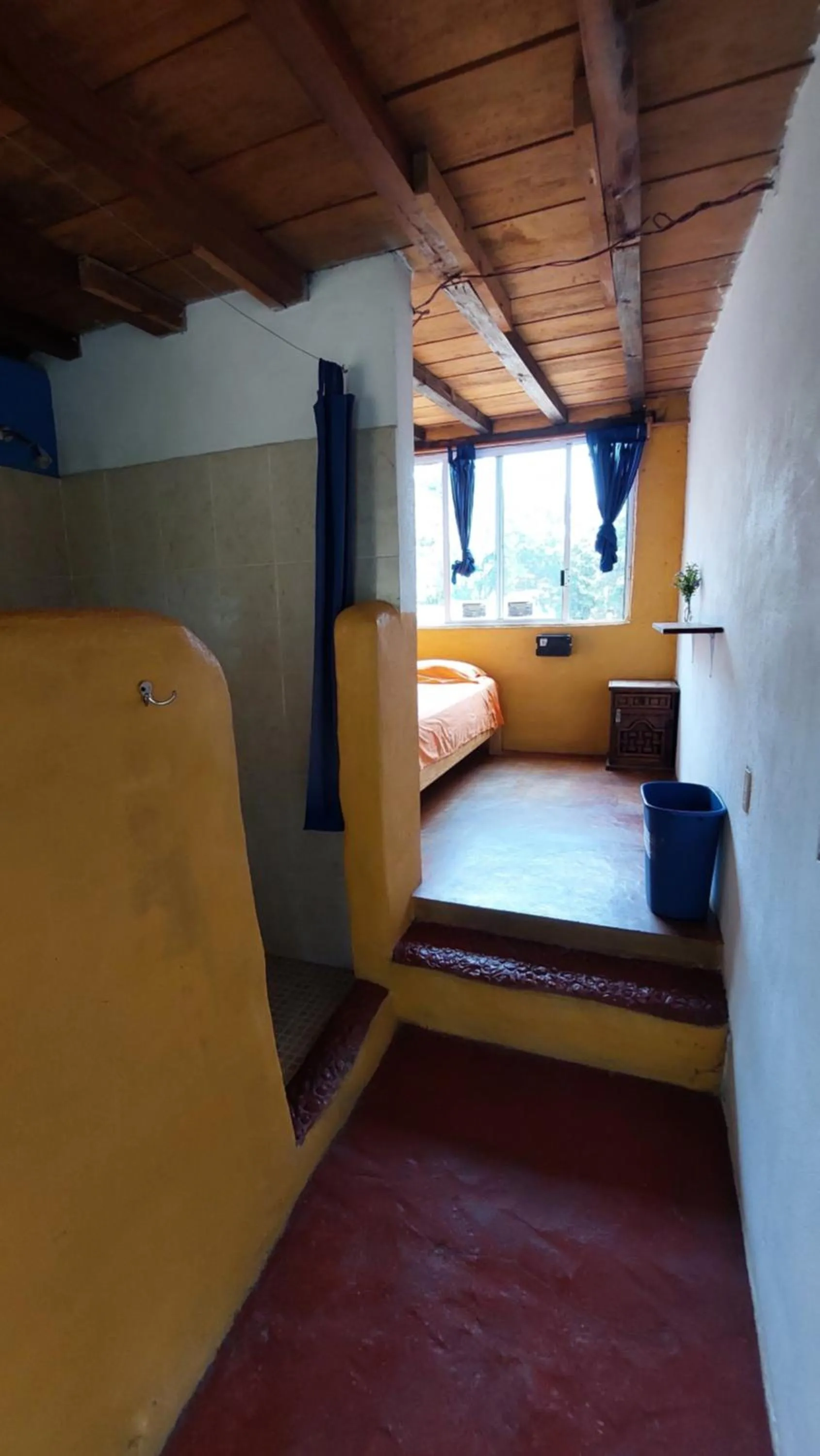 Photo of the whole room, Bed in Tower Bridge Hostel