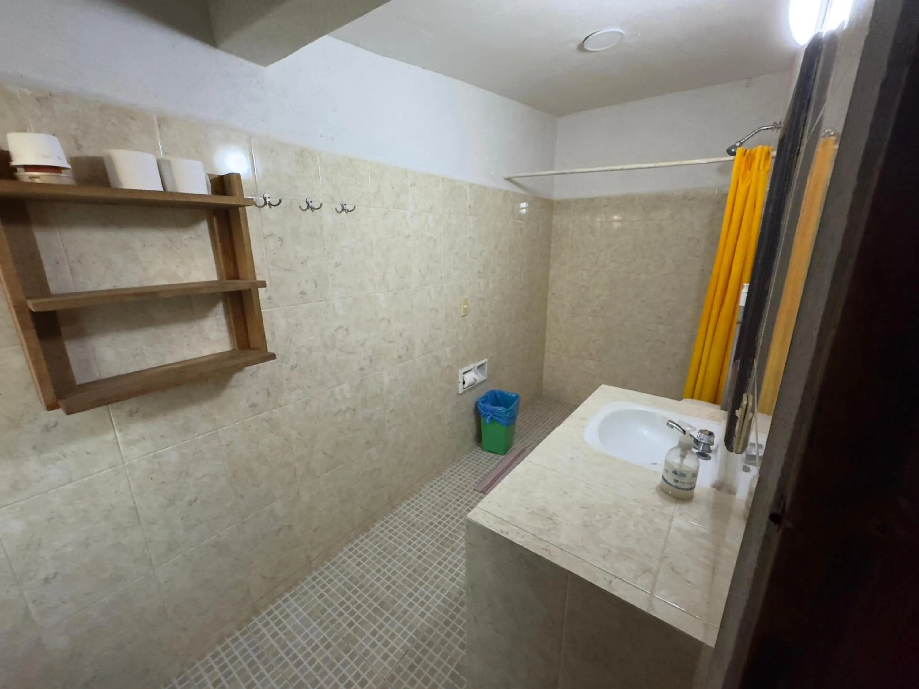 Bathroom in Tower Bridge Hostel