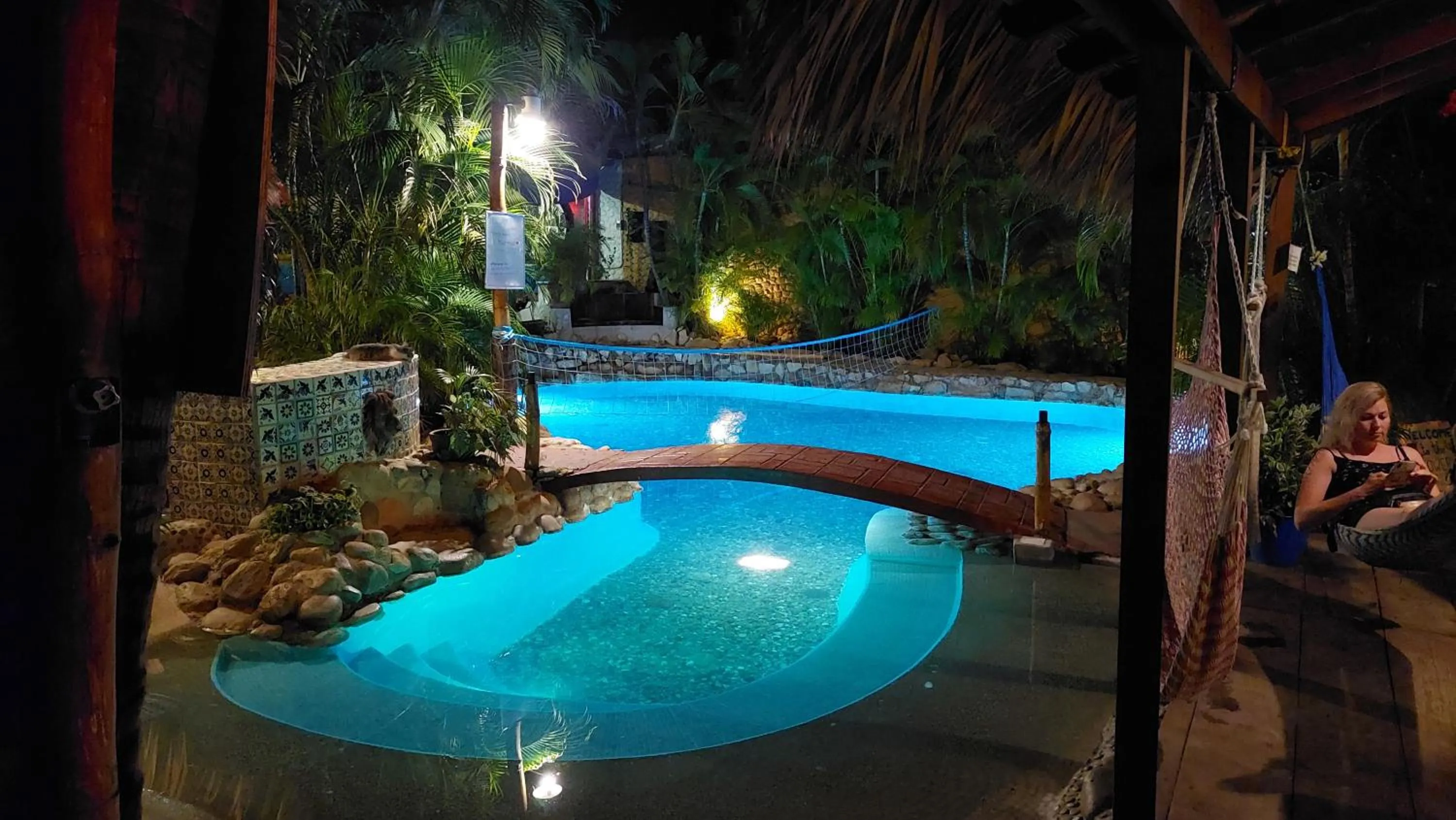 Swimming pool in Tower Bridge Hostel
