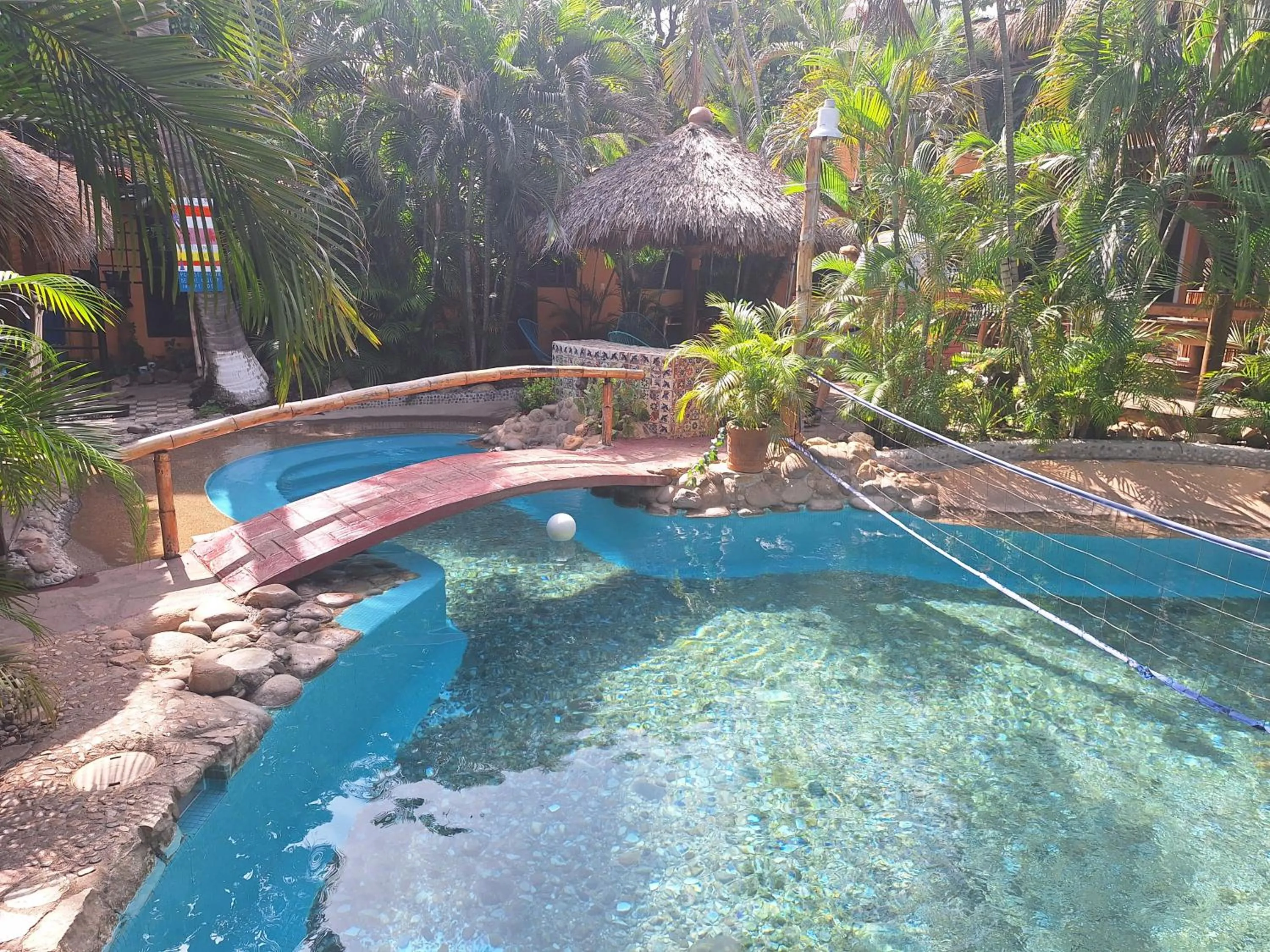 Swimming pool in Tower Bridge Hostel