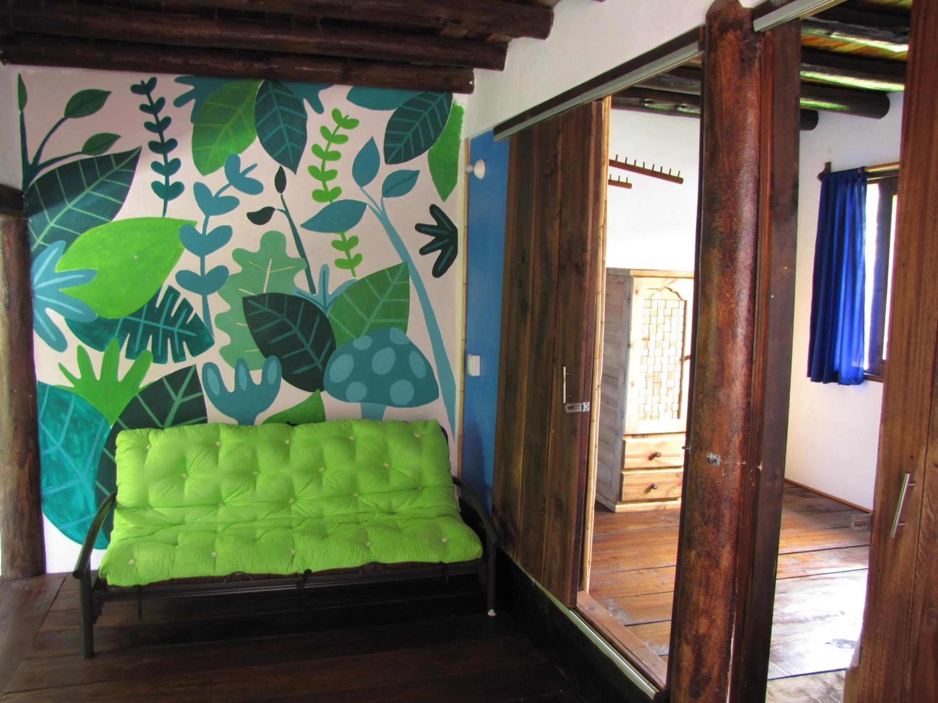 Living room in Tower Bridge Hostel