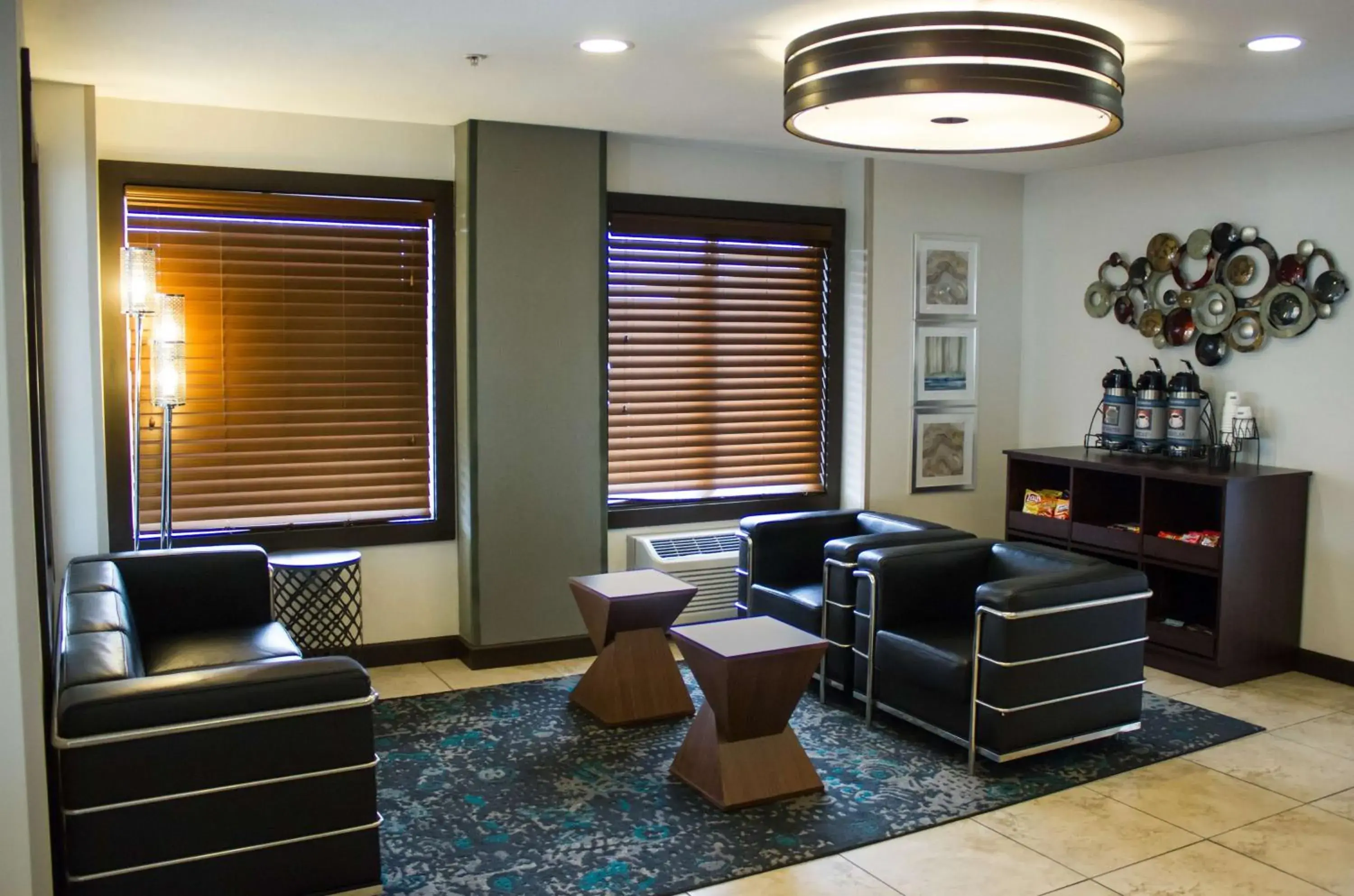 Lobby or reception in Best Western Toledo South Maumee Lobby or reception in Best Western Toledo South Maumee