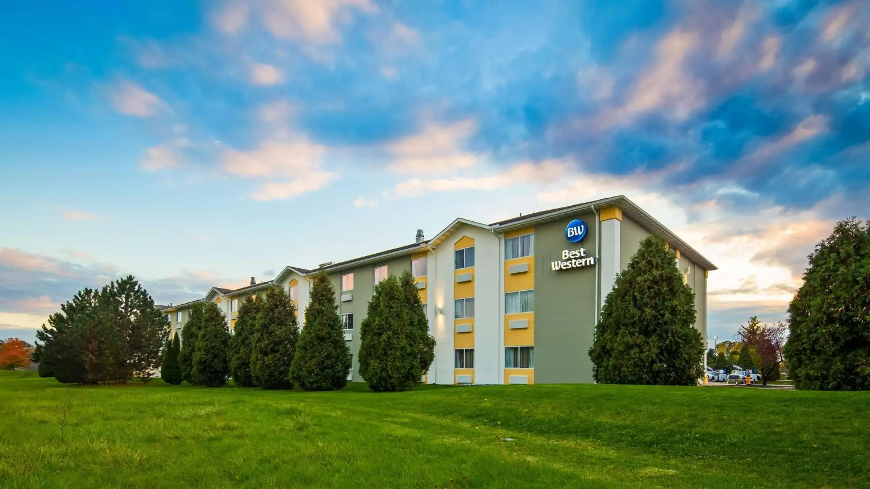 Property building in Best Western Toledo South Maumee Property building in Best Western Toledo South Maumee