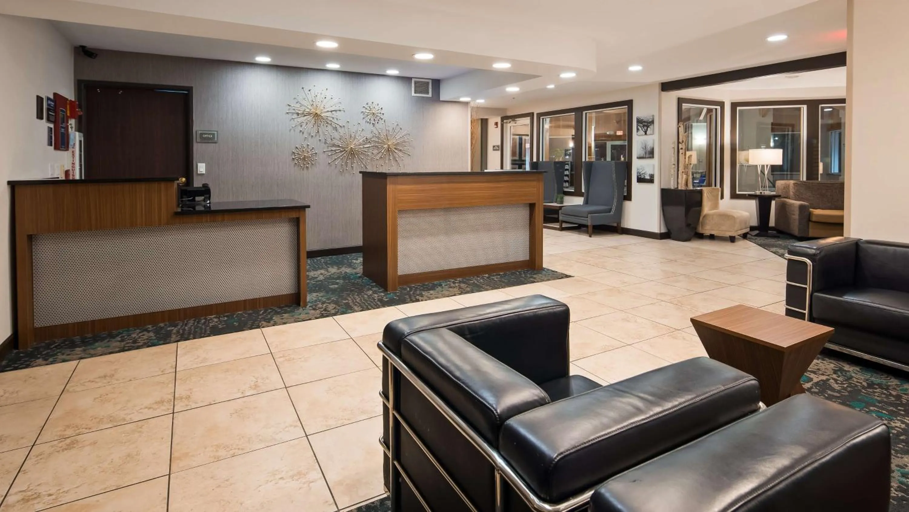 Lobby or reception in Best Western Toledo South Maumee