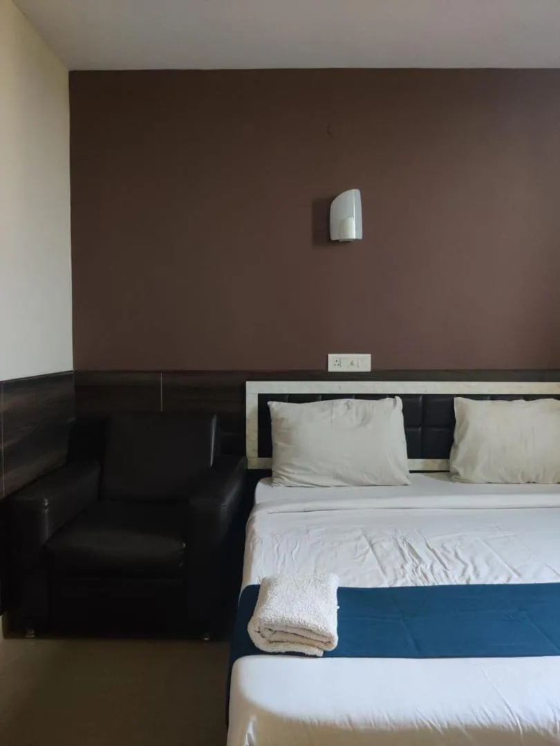 EMPIRE THE GRANDE SUITEs
