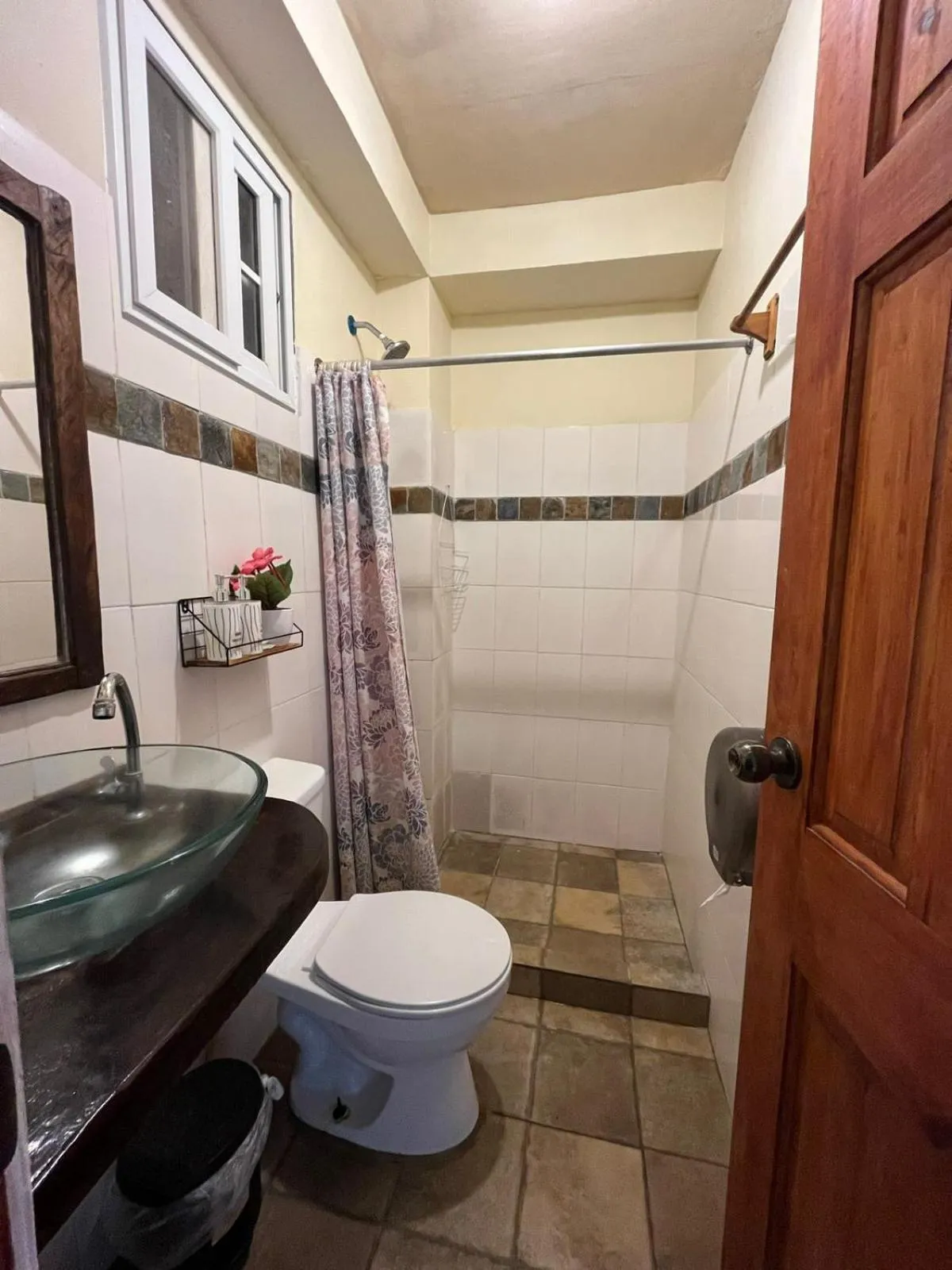 Shower in Hotel y Restaurante Mama Ines