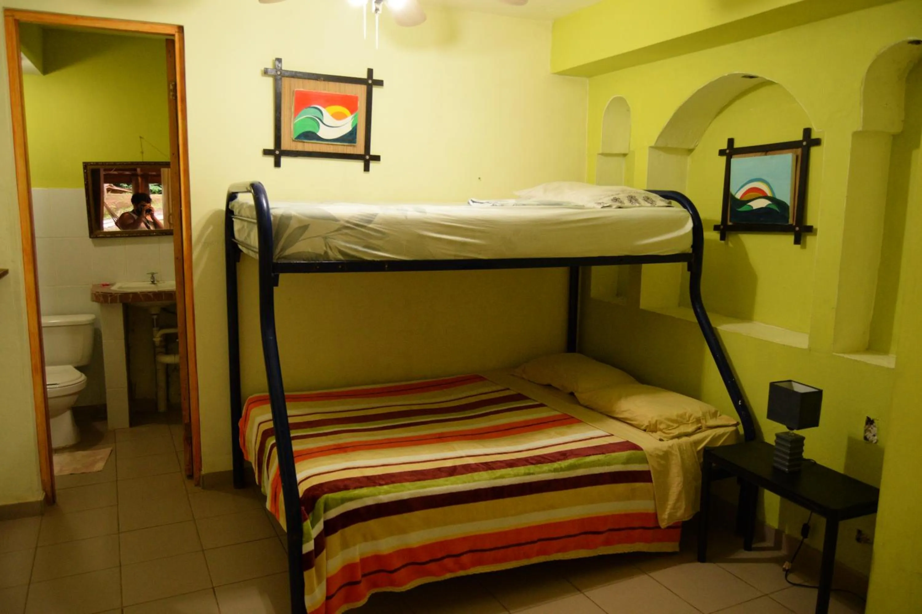 bunk bed, Bed in Hotel y Restaurante Mama Ines