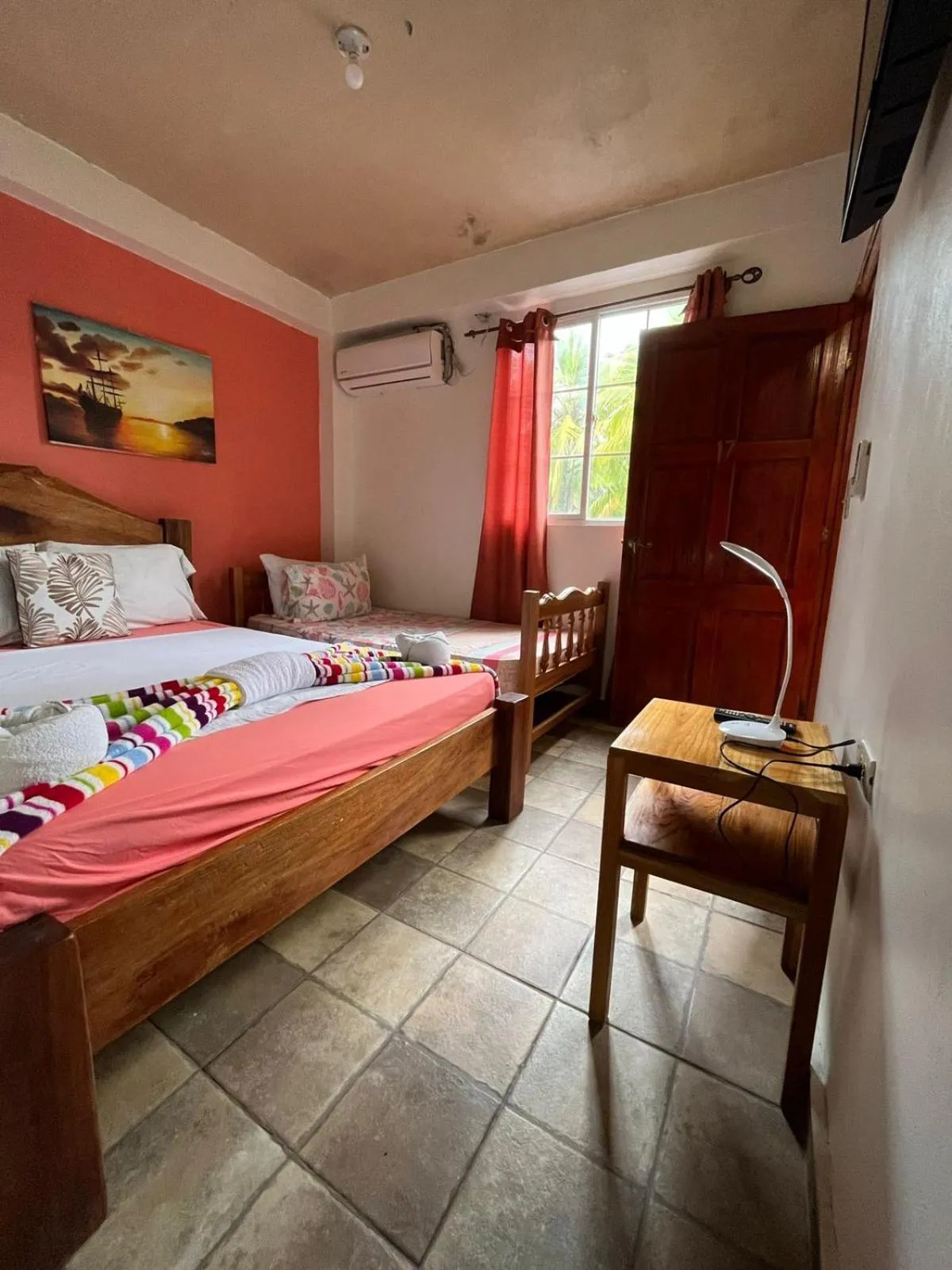 Photo of the whole room, Bed in Hotel y Restaurante Mama Ines