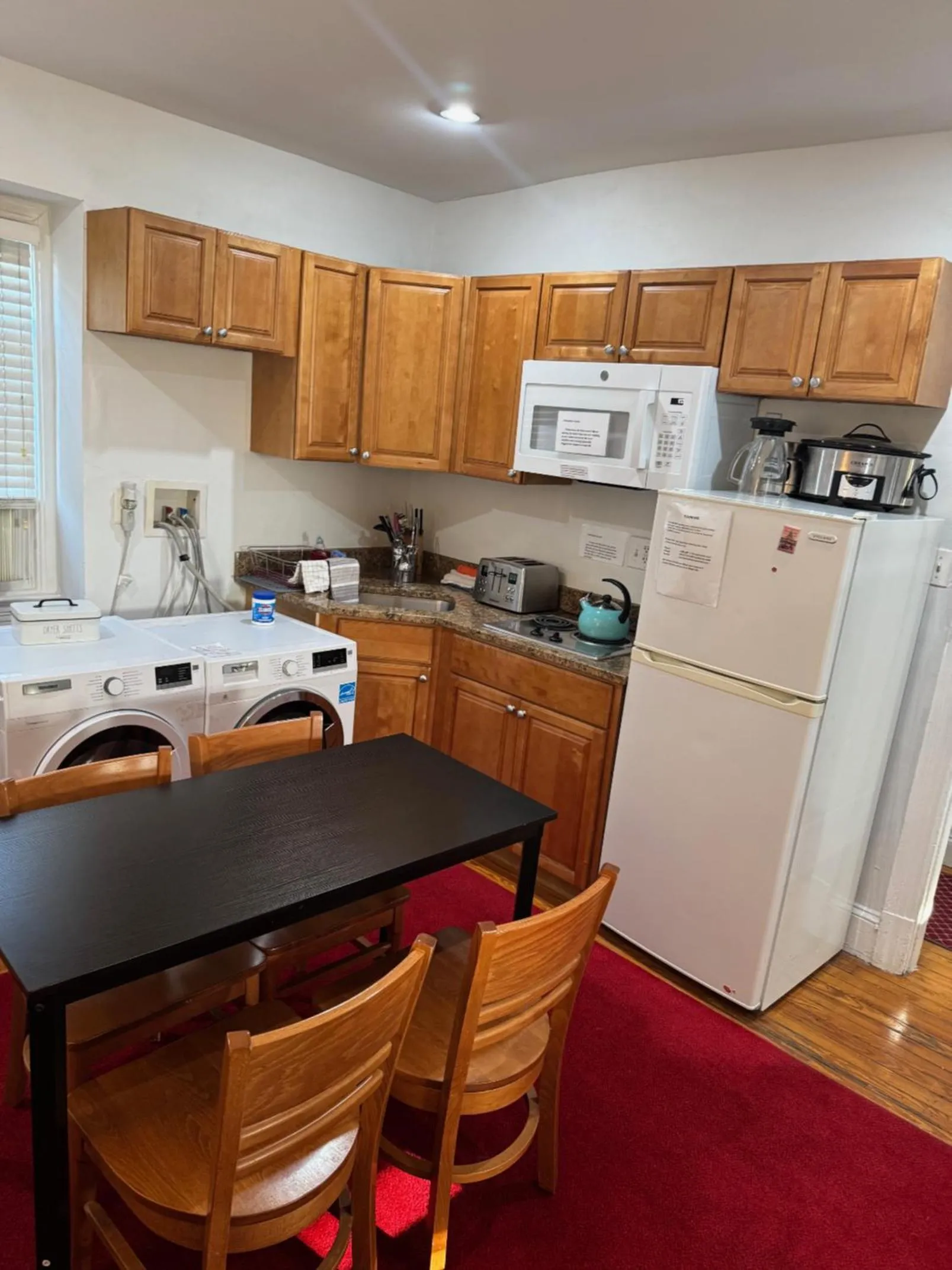 washing machine in Good Night Sleep 1Bdrm 2 Queen Beds