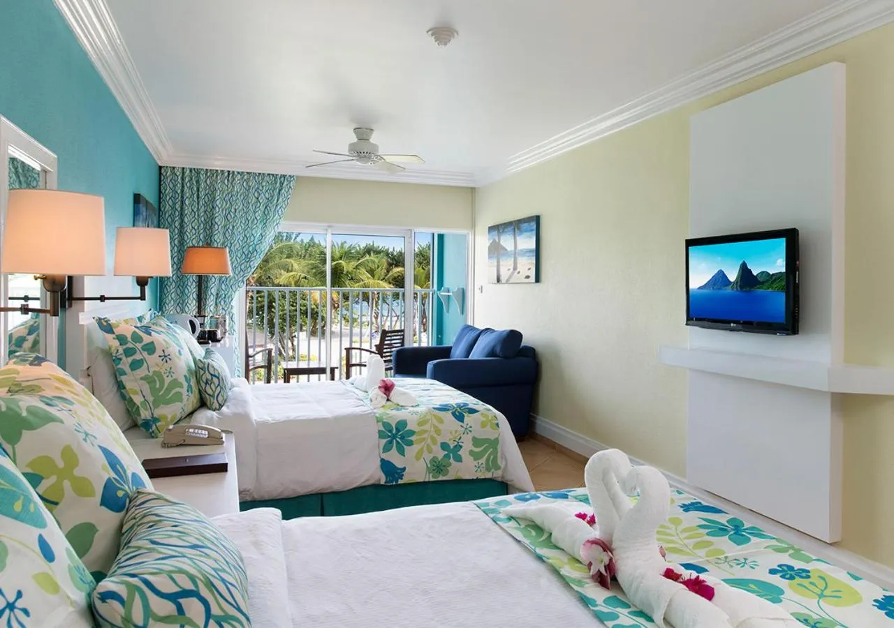 Bedroom, Bed in Coconut Bay Beach Resort & Spa All Inclusive