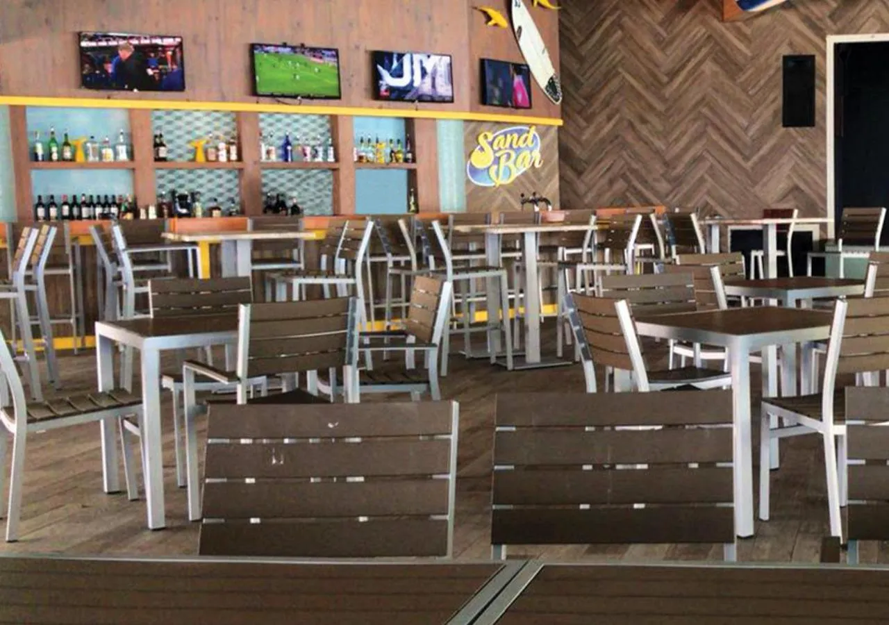 Lounge or bar in Coconut Bay Beach Resort & Spa All Inclusive