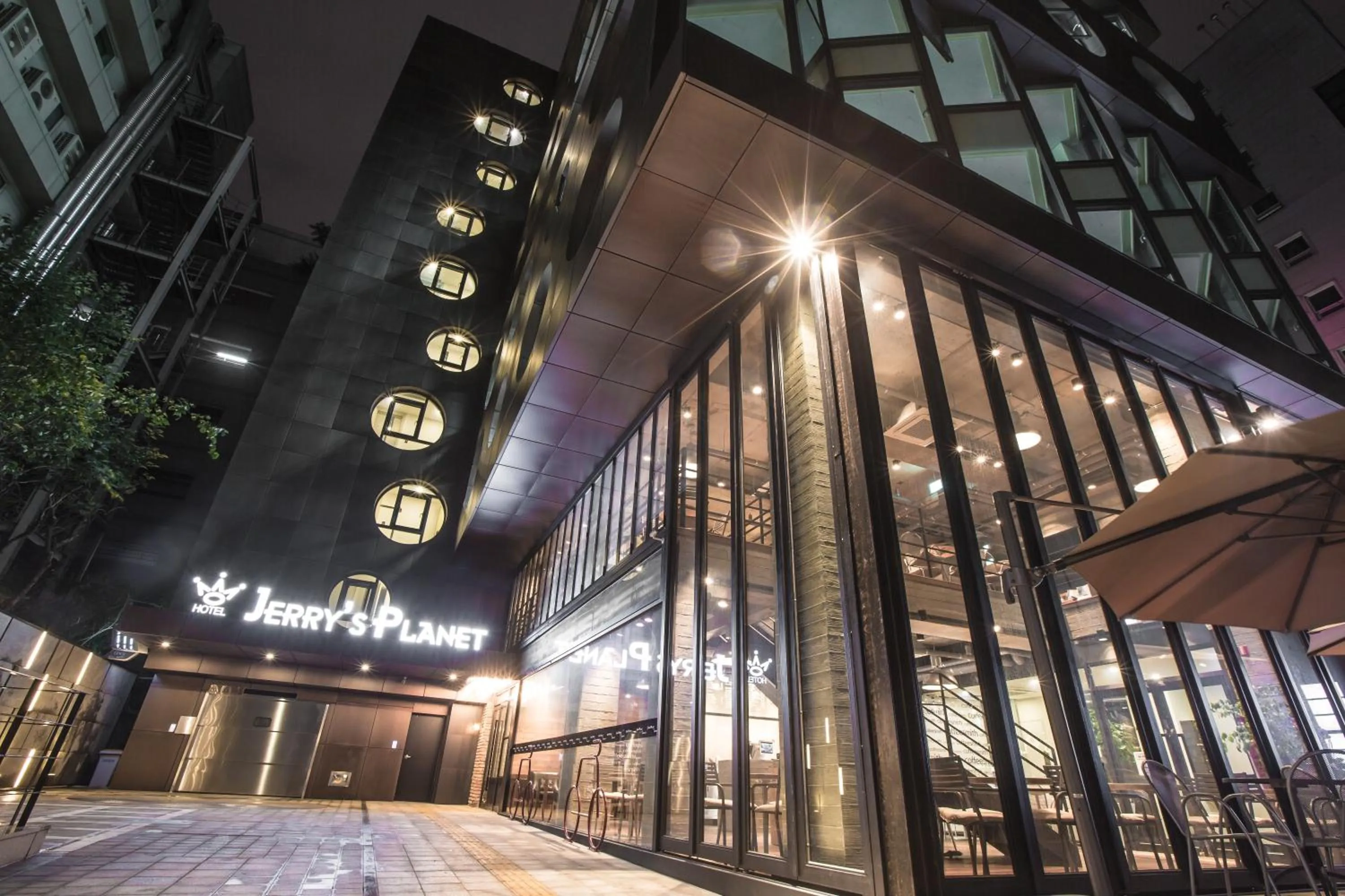 Property building in Jerry's Planet