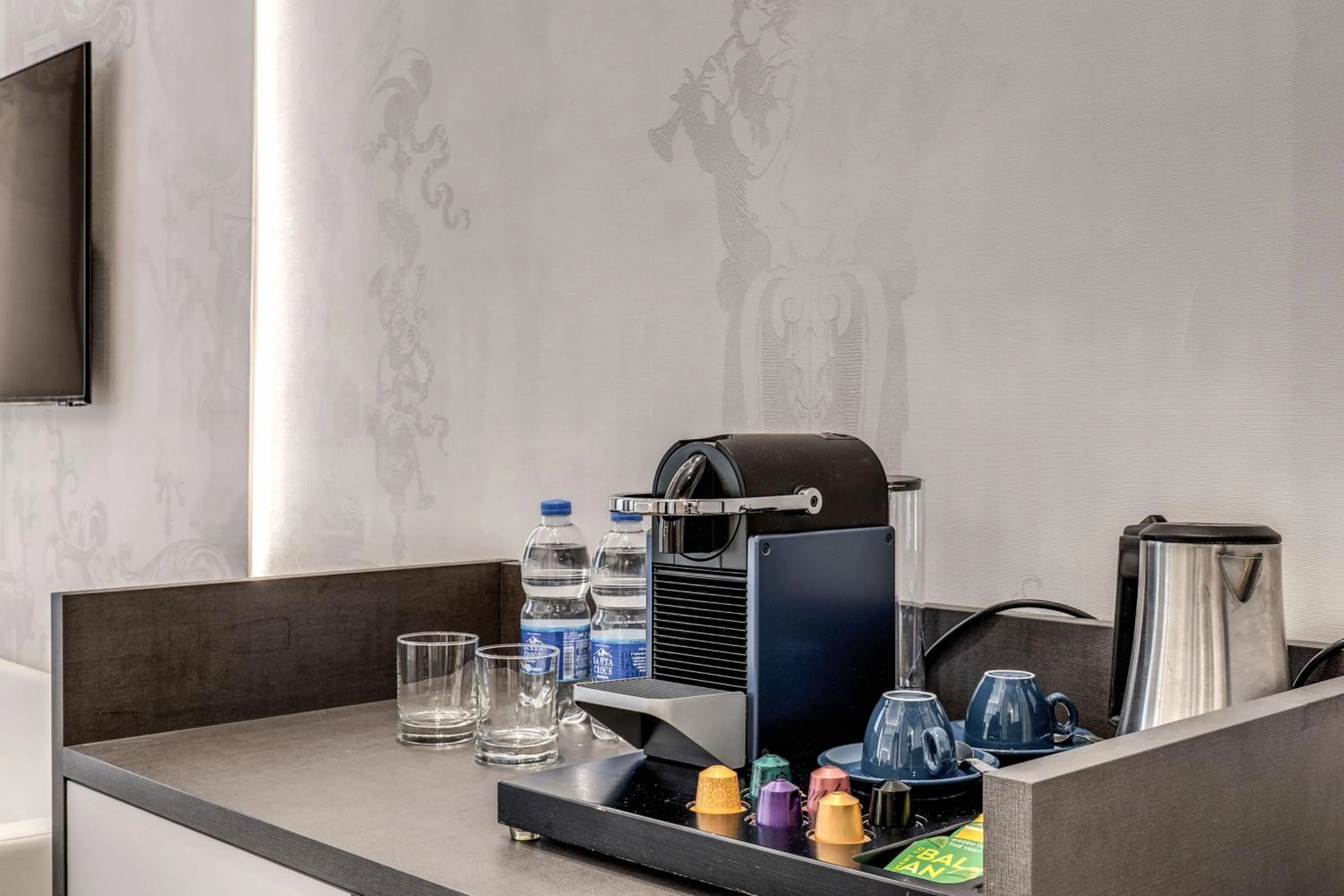 Coffee/tea facilities in The Spotlight Boutique Hotel