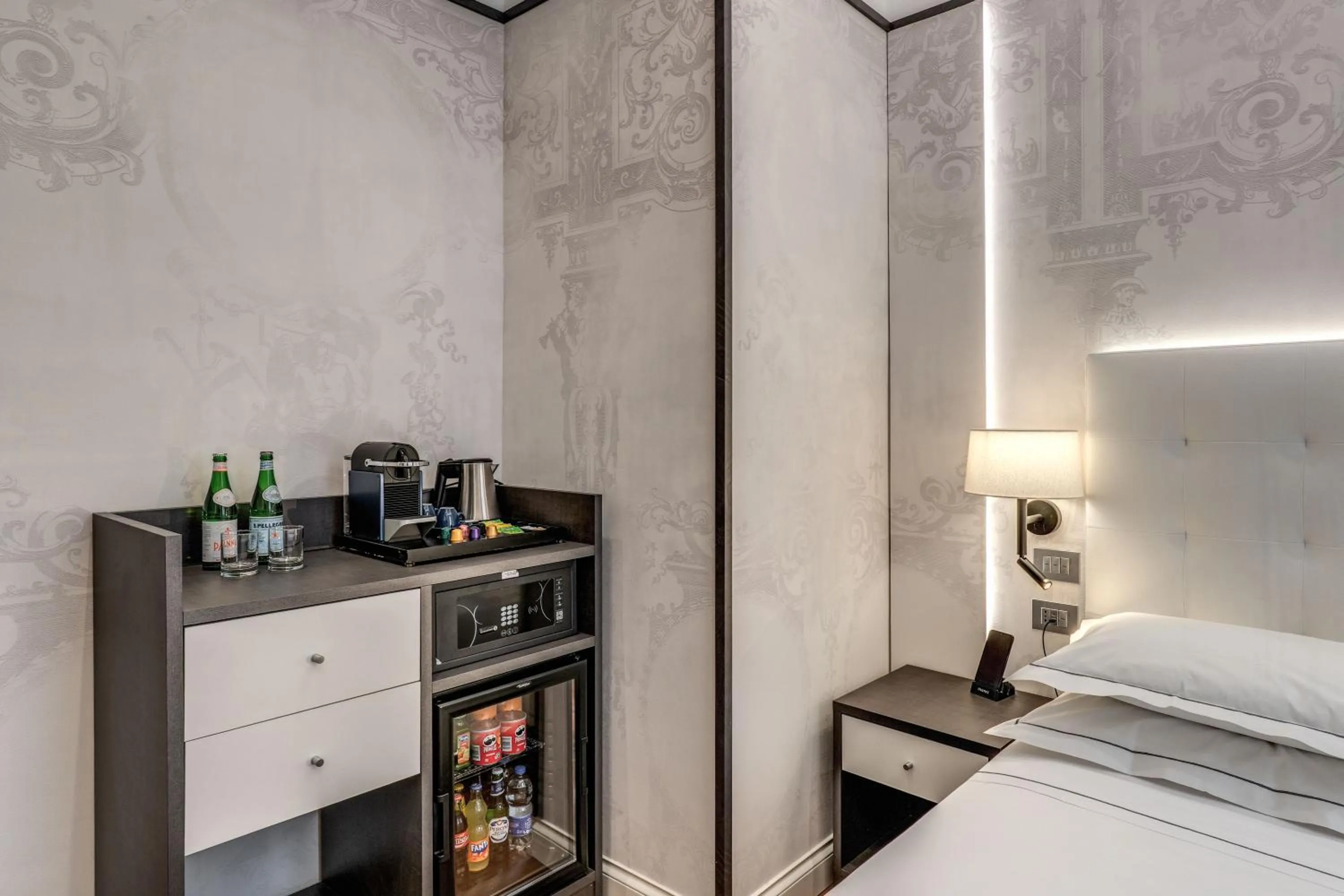 Photo of the whole room, Bed in The Spotlight Boutique Hotel