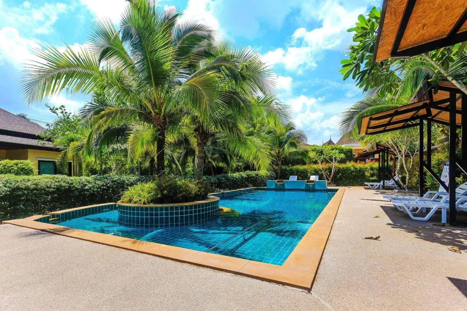 Property building in Aonang Oscar Pool Villas - Free Shuttle to Aonang Beach -shared pool - private pool Property building in Aonang Oscar Pool Villas - Free Shuttle to Aonang Beach -shared pool - private pool