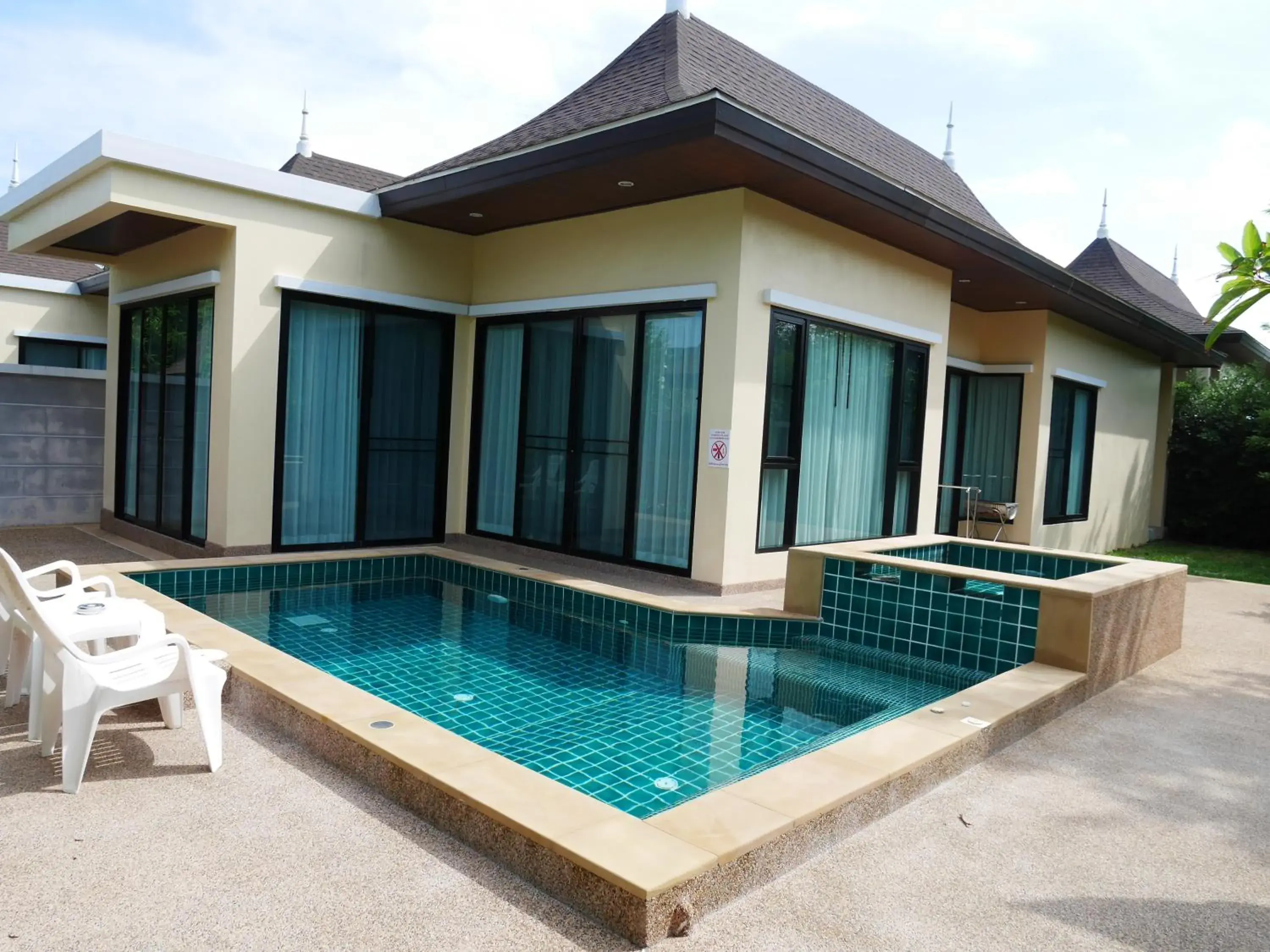 Property building in Aonang Oscar Pool Villas - Free Shuttle to Aonang Beach -shared pool - private pool Property building in Aonang Oscar Pool Villas - Free Shuttle to Aonang Beach -shared pool - private pool