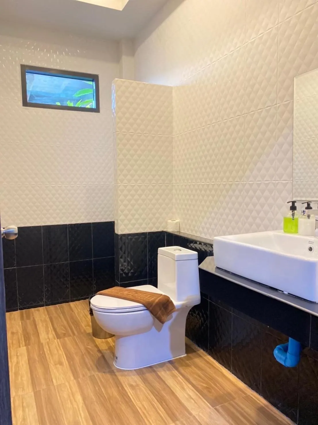 Toilet in Aonang Oscar Pool Villas - Free Shuttle to Aonang Beach -shared pool - private pool