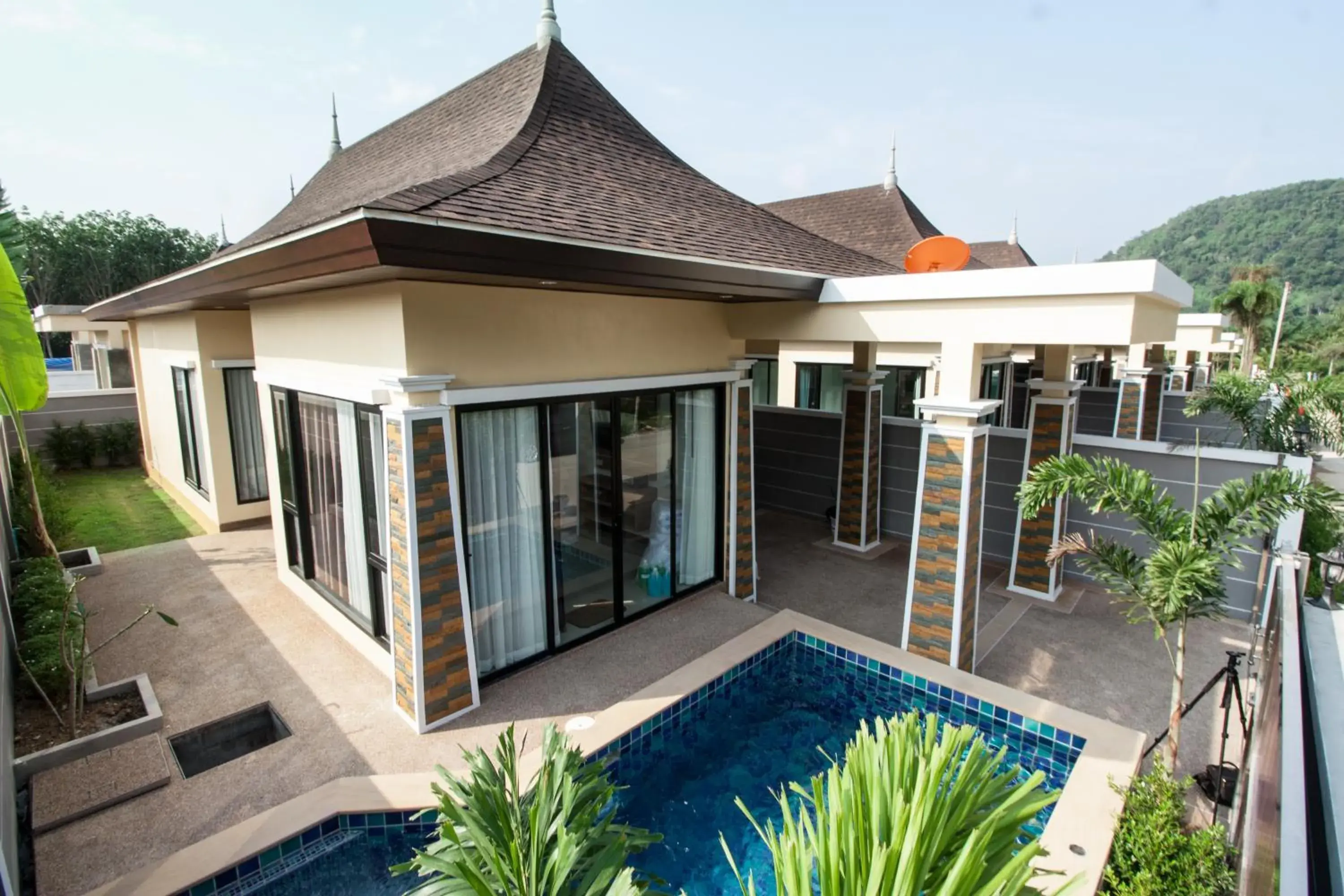 Property building in Aonang Oscar Pool Villas - Free Shuttle to Aonang Beach -shared pool - private pool Property building in Aonang Oscar Pool Villas - Free Shuttle to Aonang Beach -shared pool - private pool
