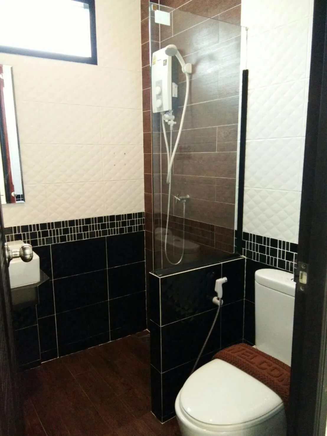 Shower in Aonang Oscar Pool Villas - Free Shuttle to Aonang Beach -shared pool - private pool