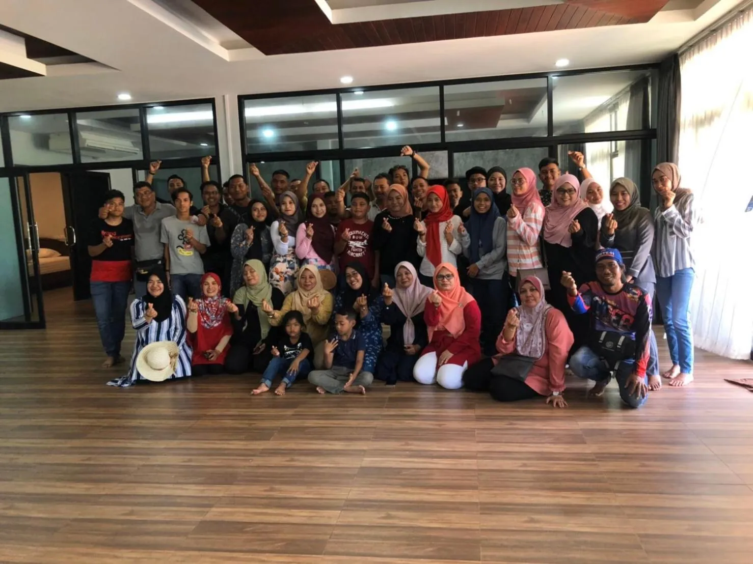 Staff in Aonang Oscar Pool Villas - Free Shuttle to Aonang Beach -shared pool - private pool