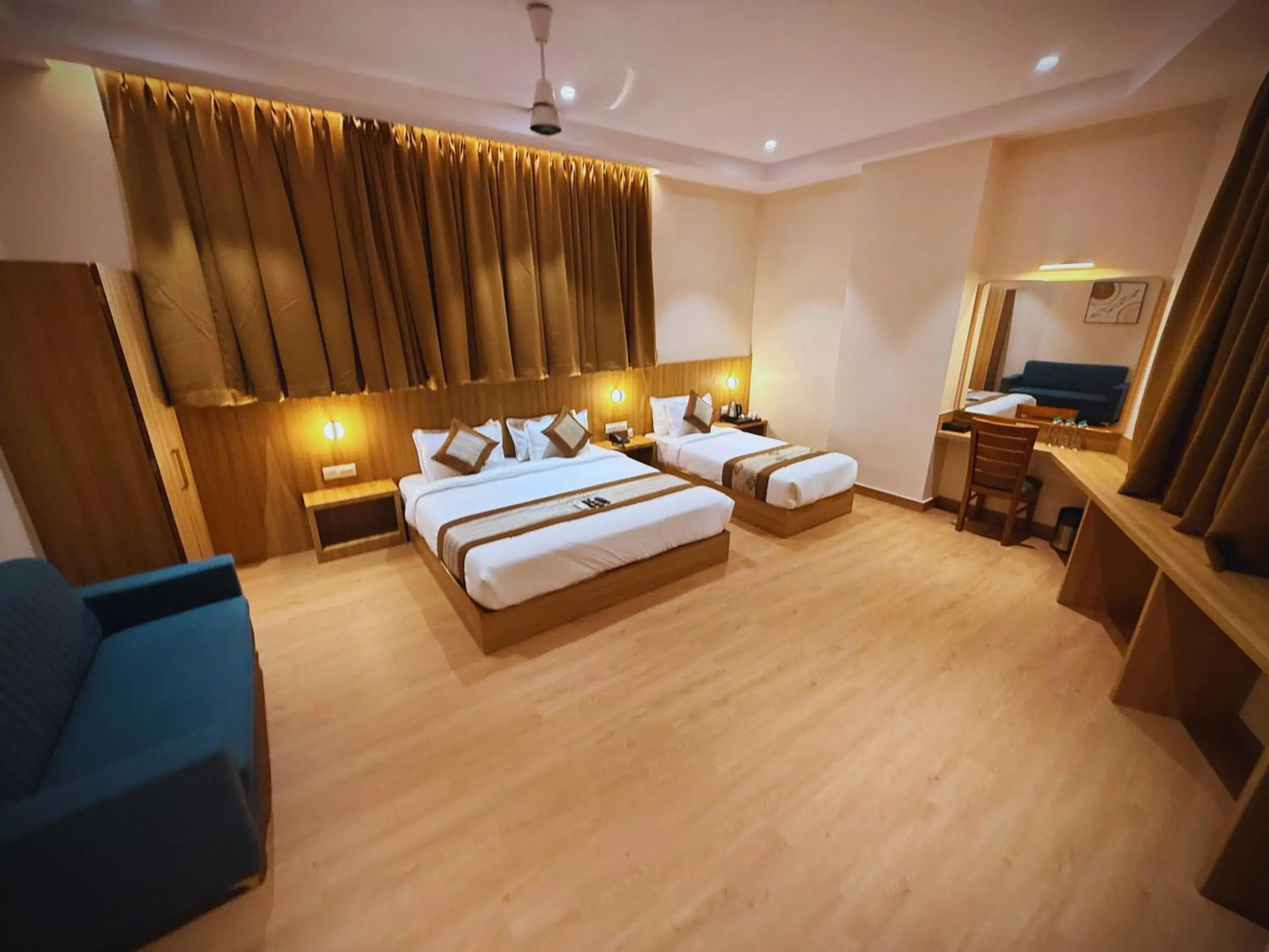 Bedroom, Bed in Hotel Alfa Suites Bedroom, Bed in Hotel Alfa Suites