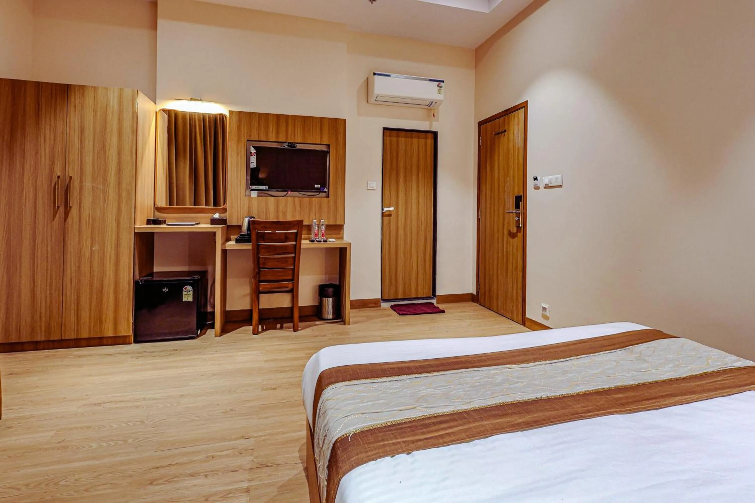 Bed in Hotel Alfa Suites