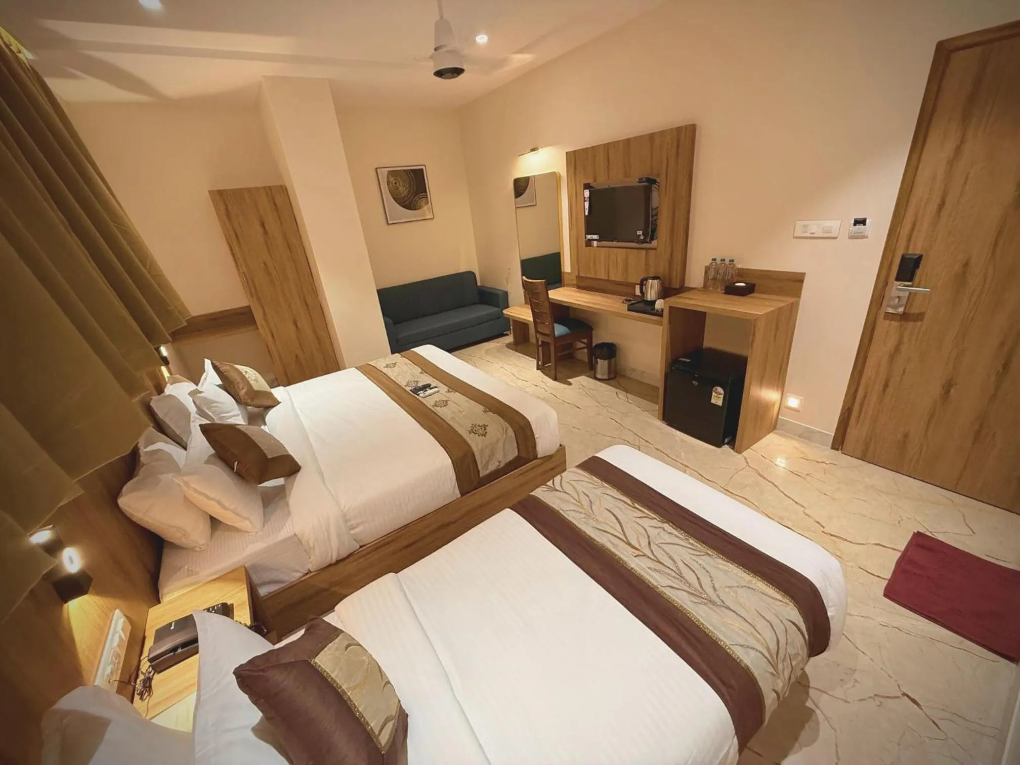 Bed in Hotel Alfa Suites