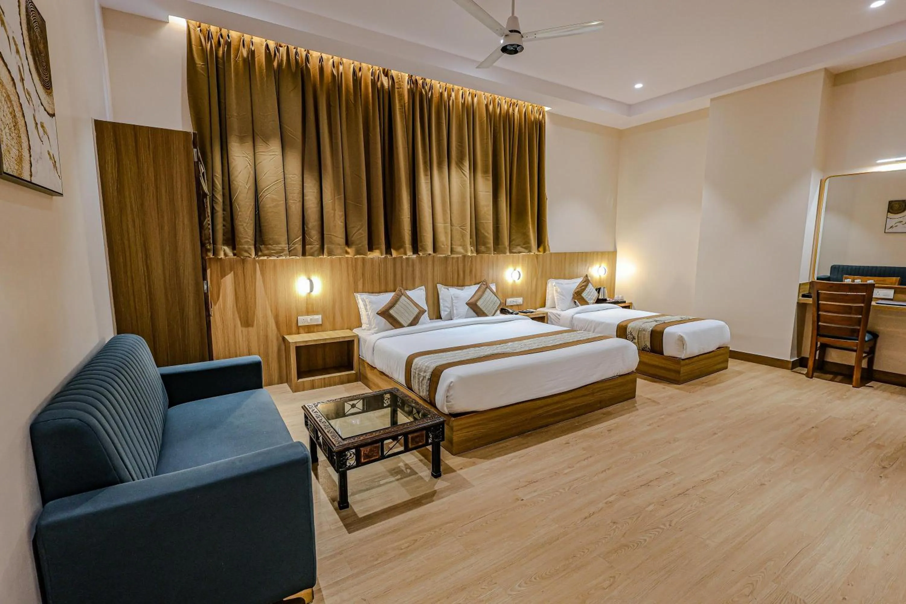 Bedroom, Bed in Hotel Alfa Suites