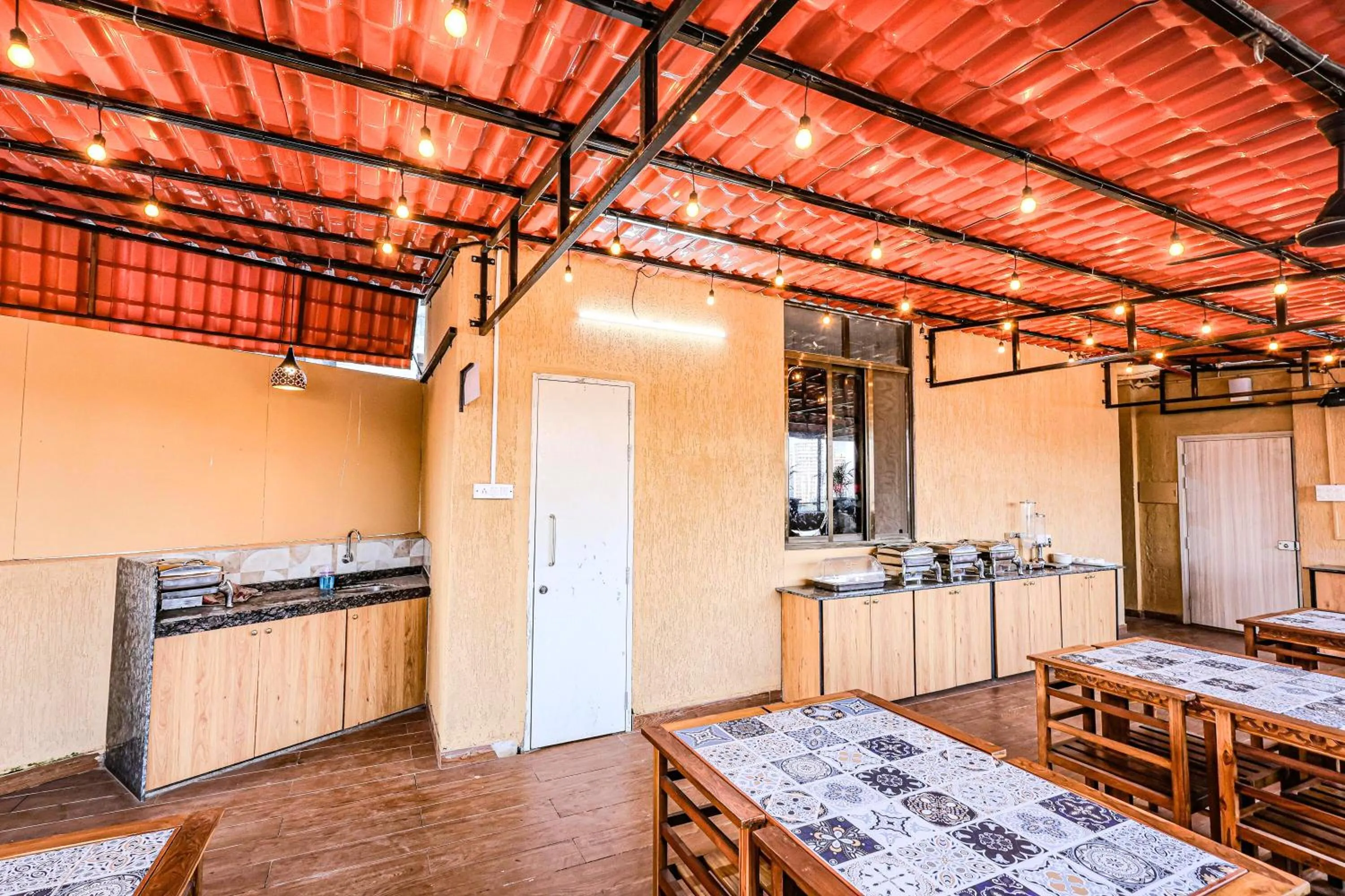 Breakfast in Hotel Alfa Suites