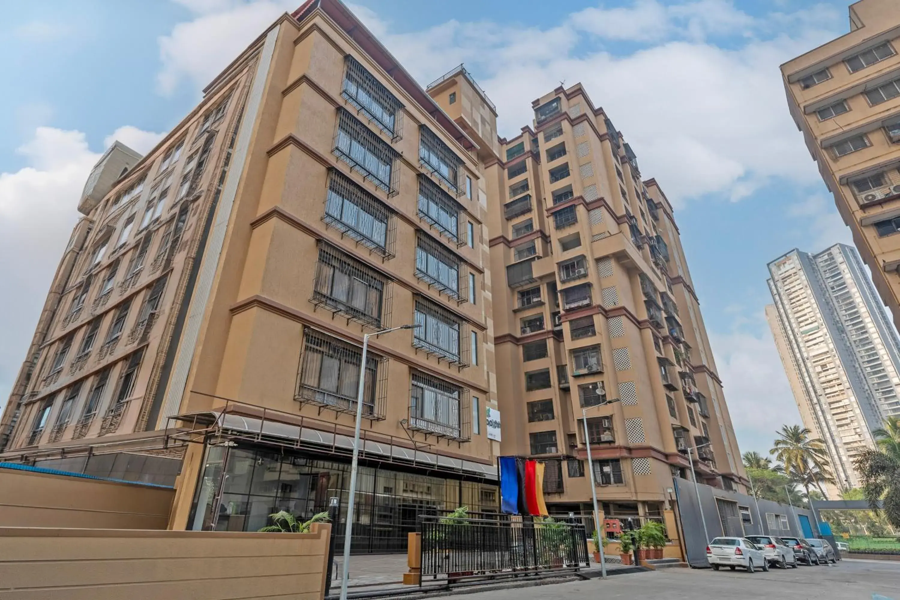 Property building in Treebo Alfa Suites Property building in Treebo Alfa Suites