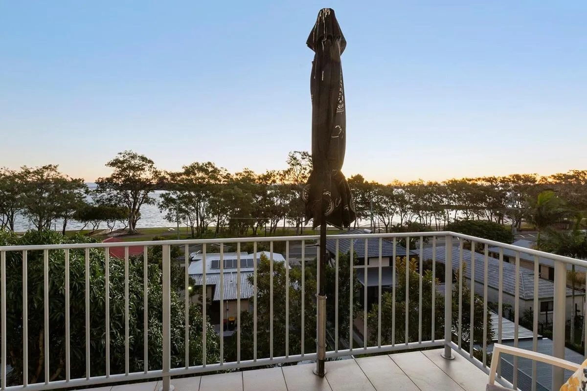 3 Bedroom Penthouse-Short Walk to Sandstone Point