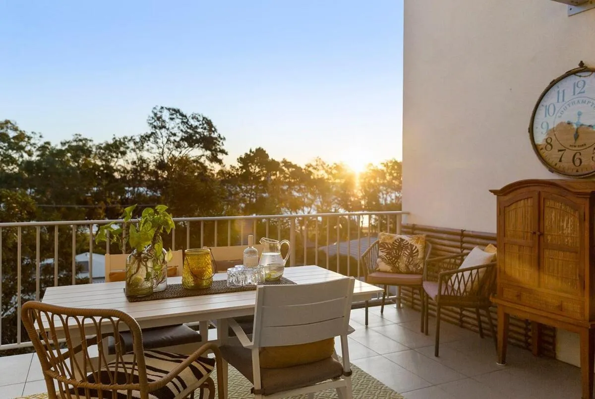 3 Bedroom Penthouse-Short Walk to Sandstone Point