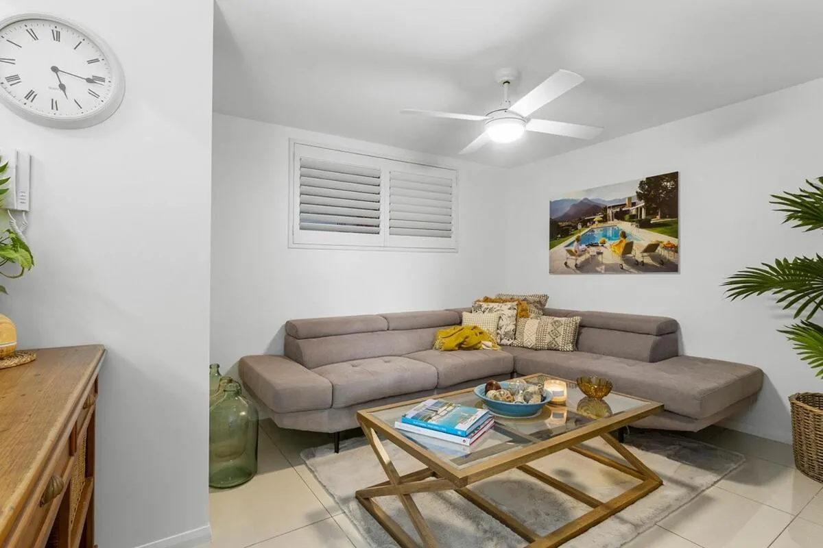 3 Bedroom Penthouse-Short Walk to Sandstone Point