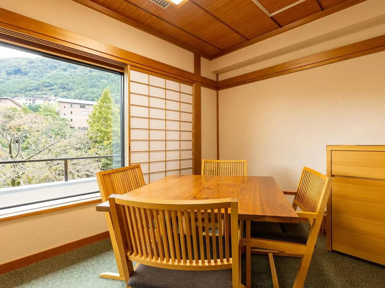 【池の棟】Standard Room, Garden Side - 10 Tatami Japanese Room + Western Room in Yoshiike Ryokan 【池の棟】Standard Room, Garden Side - 10 Tatami Japanese Room + Western Room in Yoshiike Ryokan
