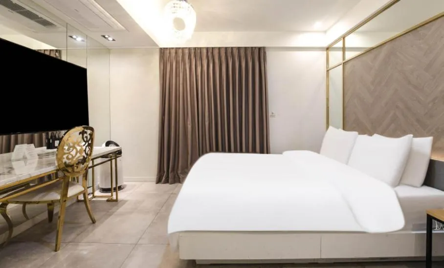 Bed in Hotel 99 Prestige