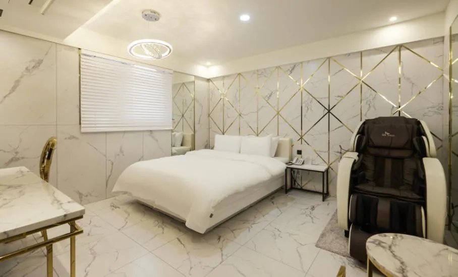 Bed in Hotel 99 Prestige