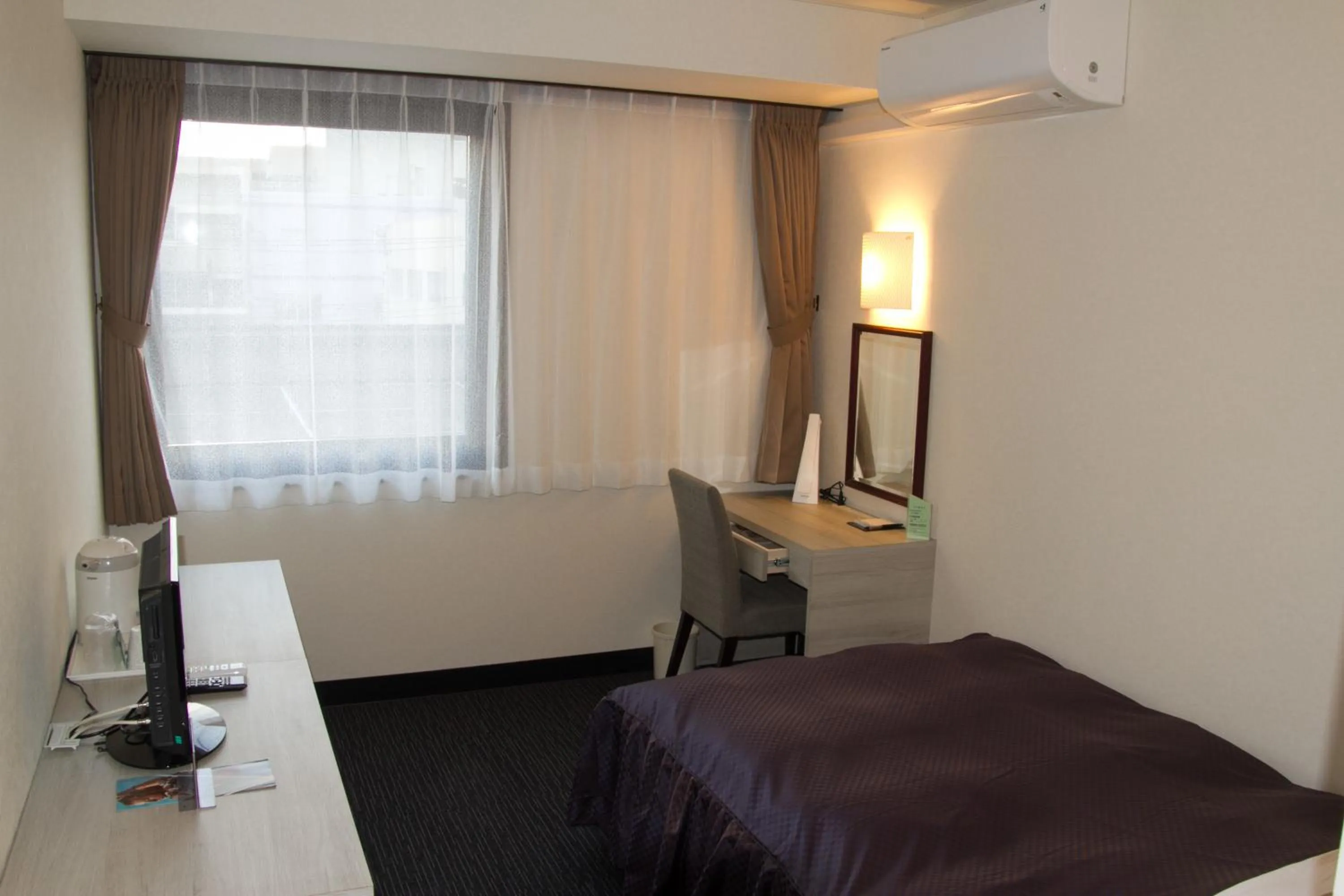 Photo of the whole room in Hotel Monteroza Ohta