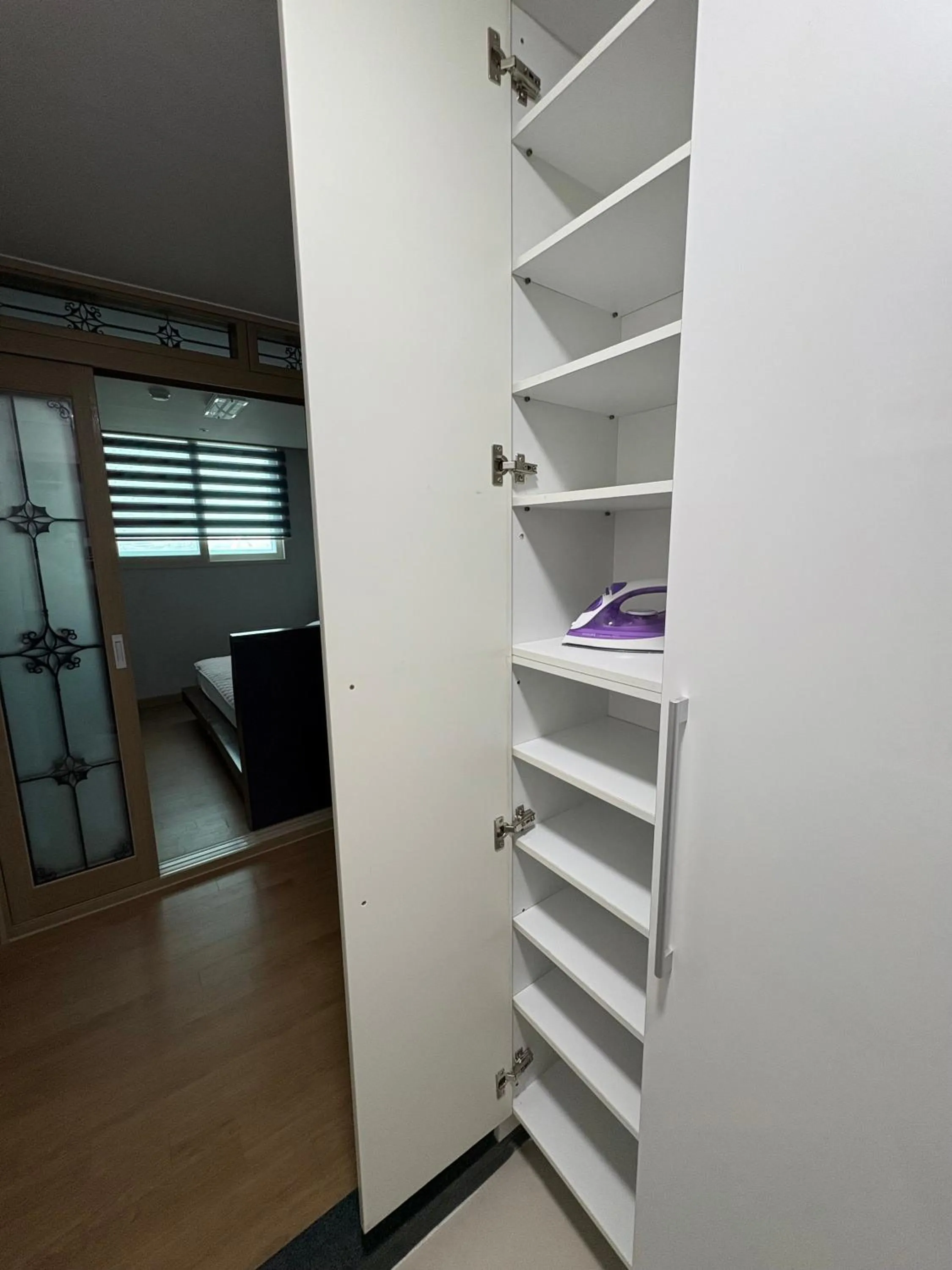 wardrobe in Marina Residence Hotel