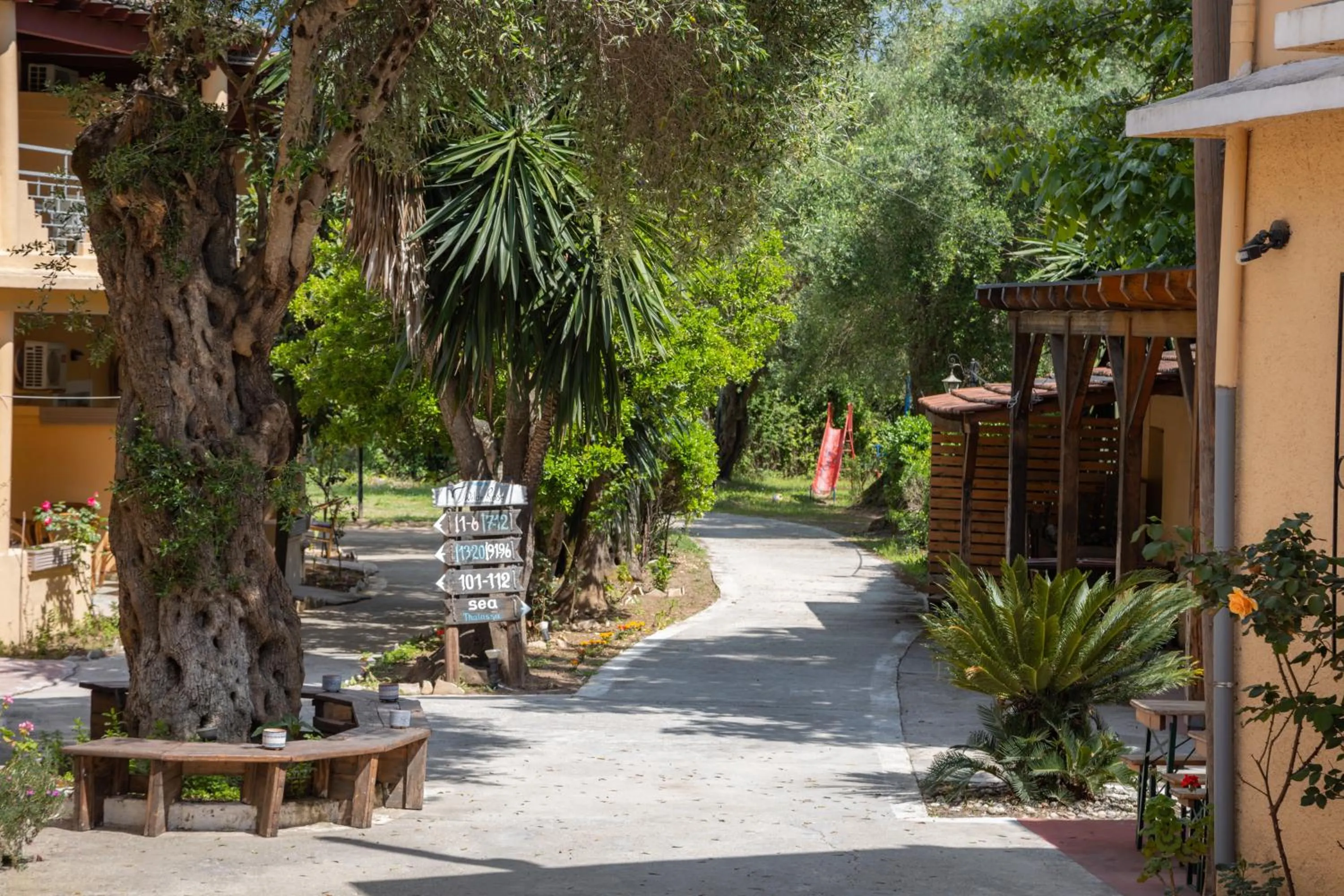 Garden view in Wilde Rose Hotel