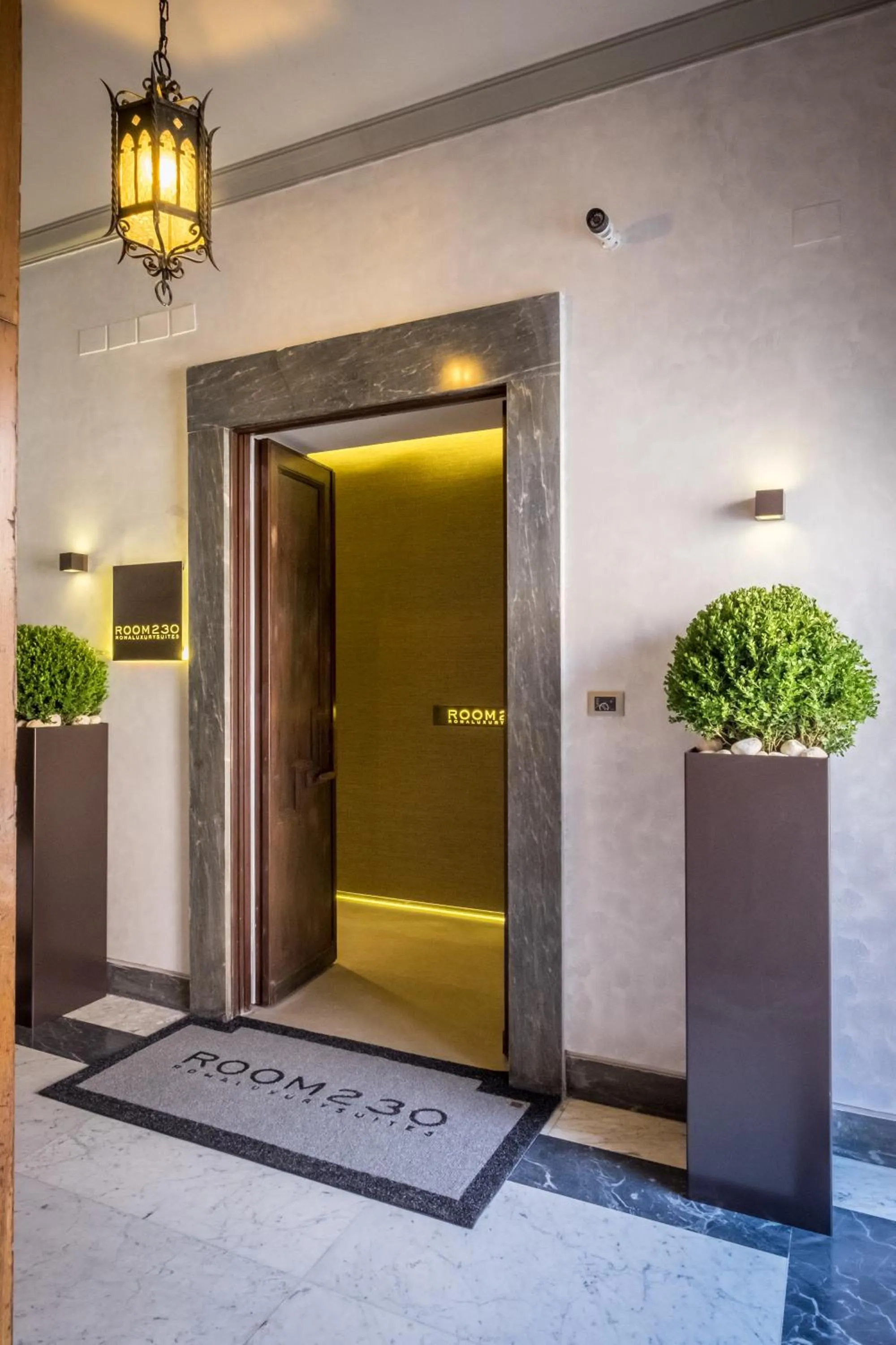 Facade/entrance in Room 230 Roma Luxury Suites