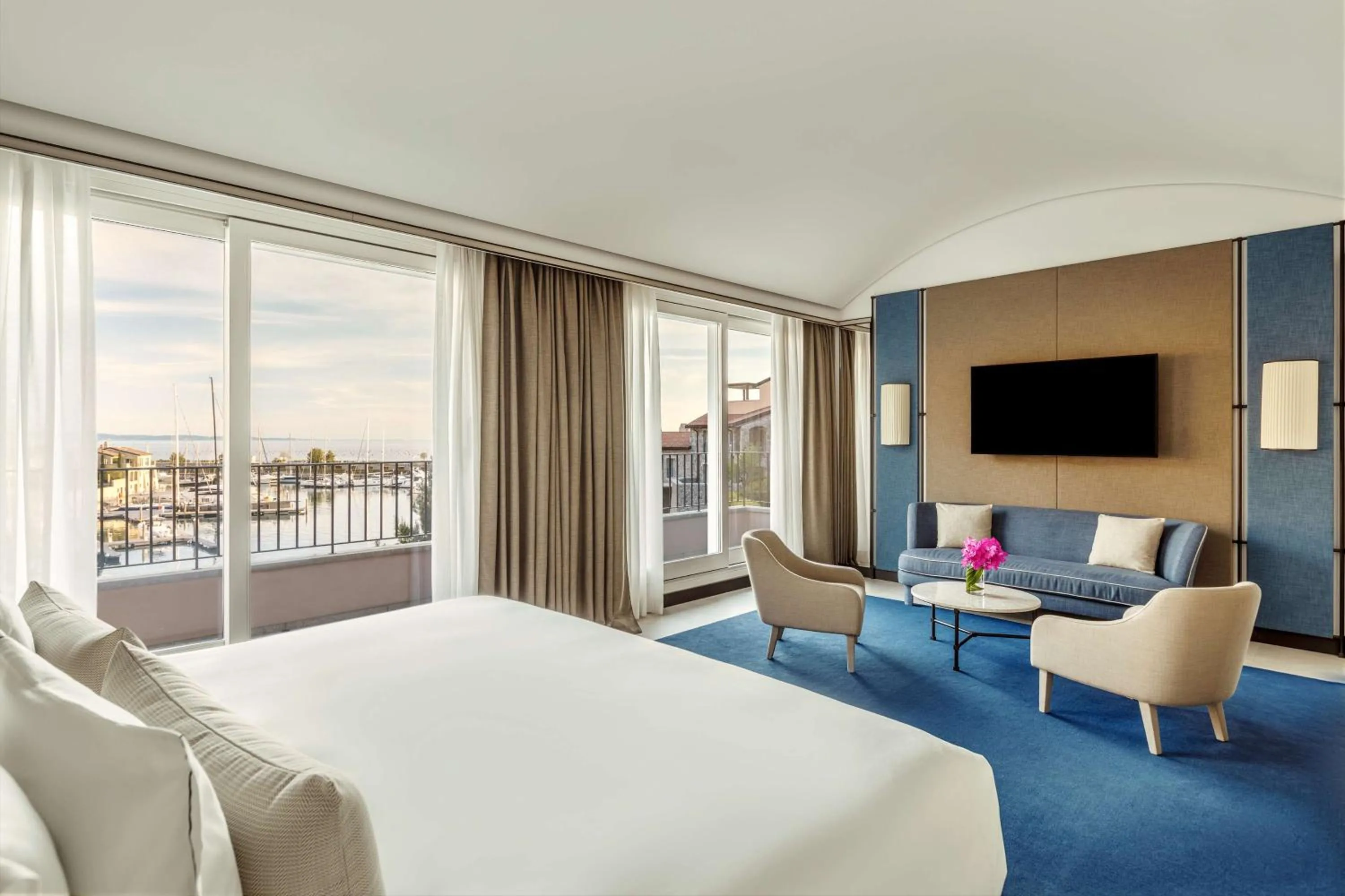 View (from property/room), Bed in Tivoli Portopiccolo Sistiana Wellness Resort & Spa