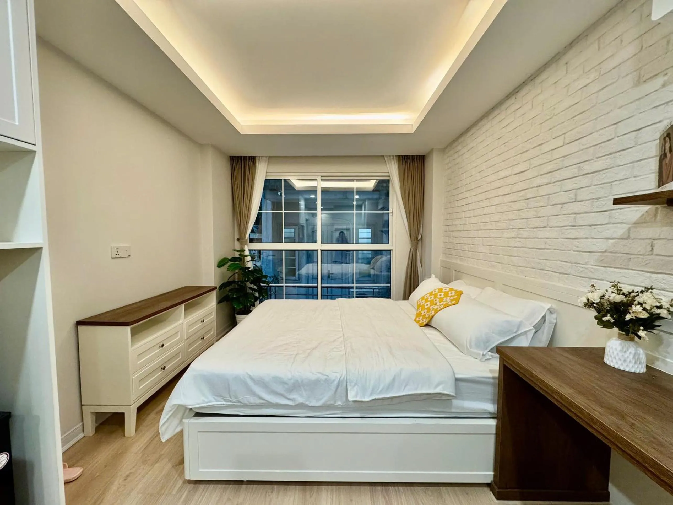 Ly Lakeside House Tay Ho Ha Noi