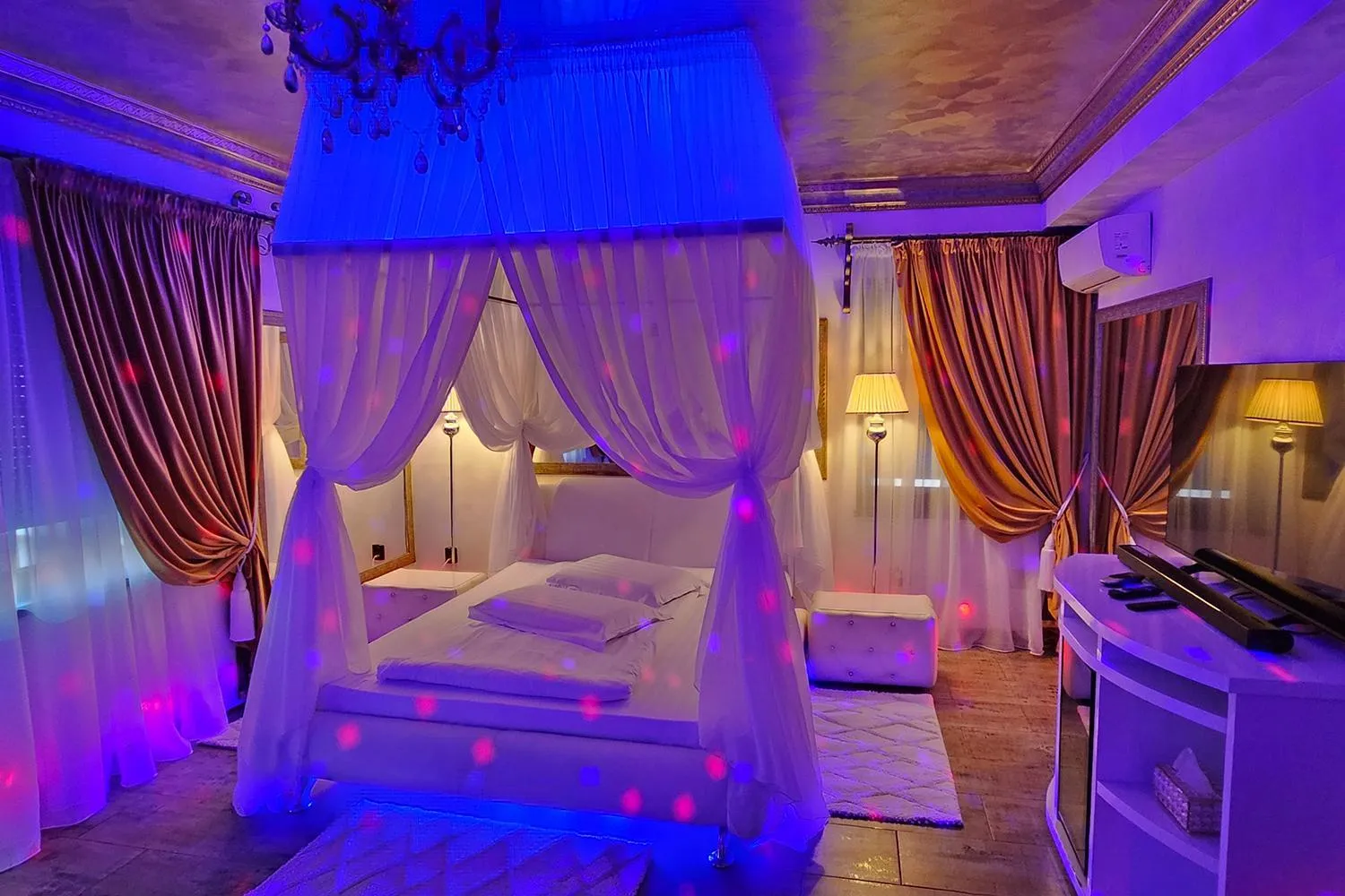 Bed in Hotel Boutique Mikaela (Adult Only)