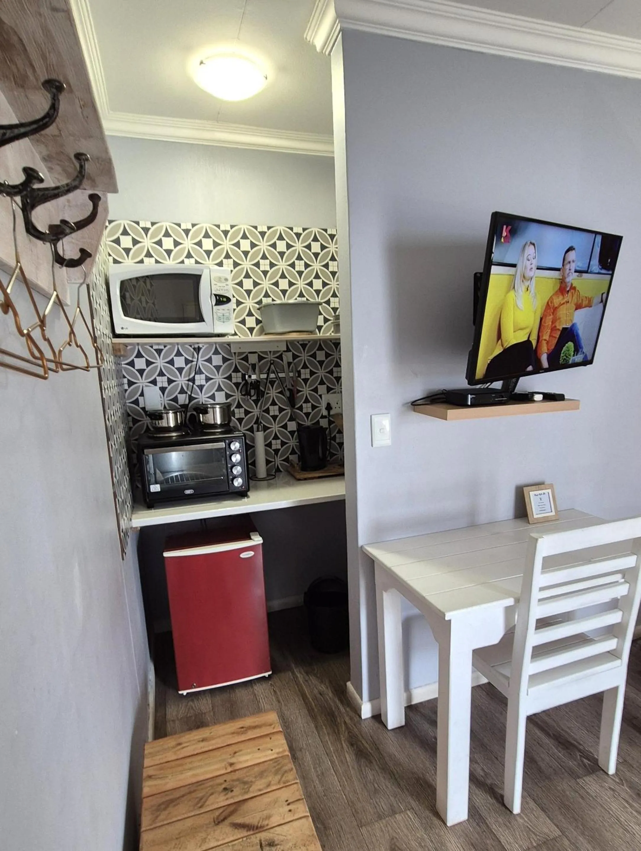 TV and multimedia in Tiende Laan Bed & Breakfast and Self-Catering