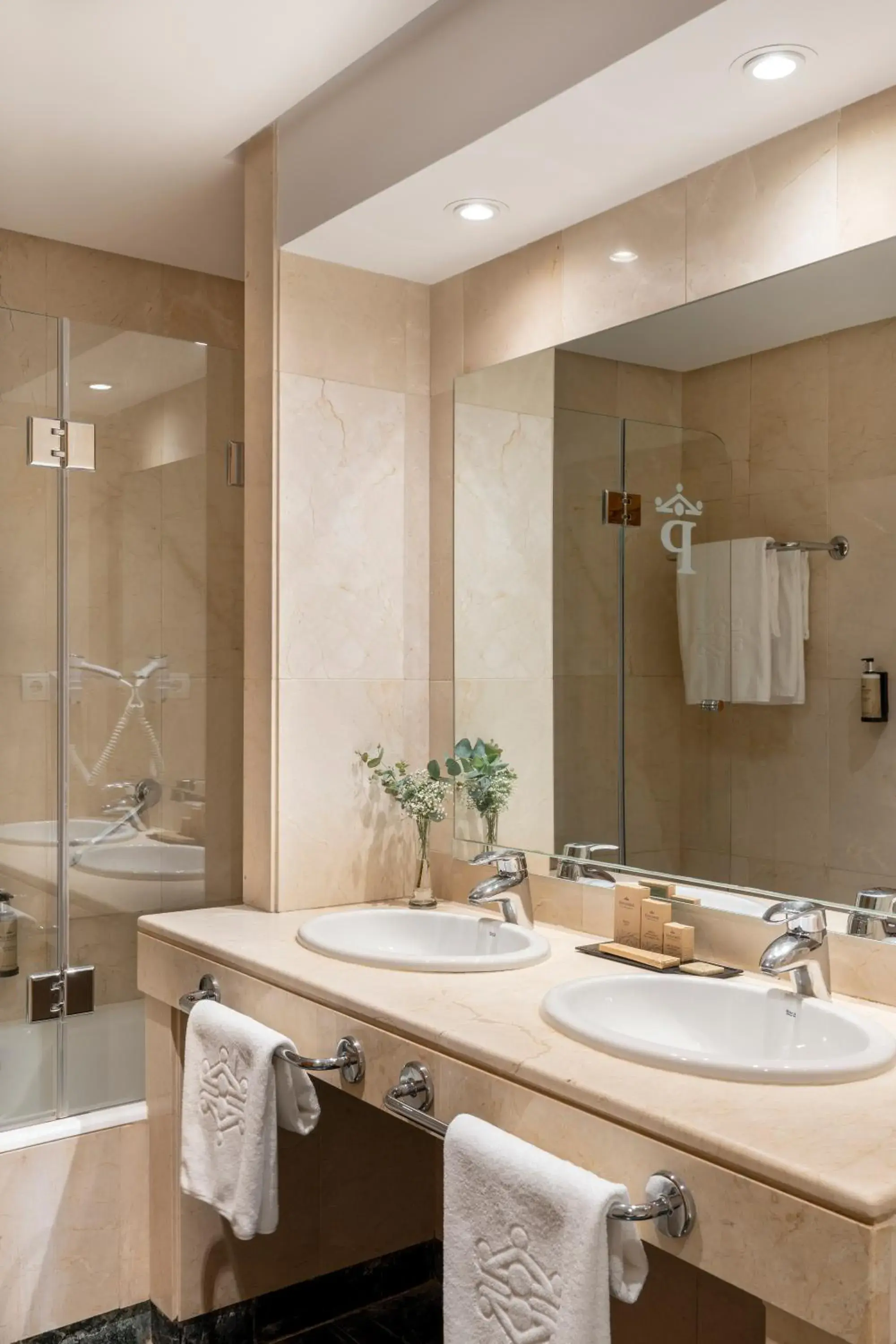 Bathroom in Parador de Ronda Bathroom in Parador de Ronda