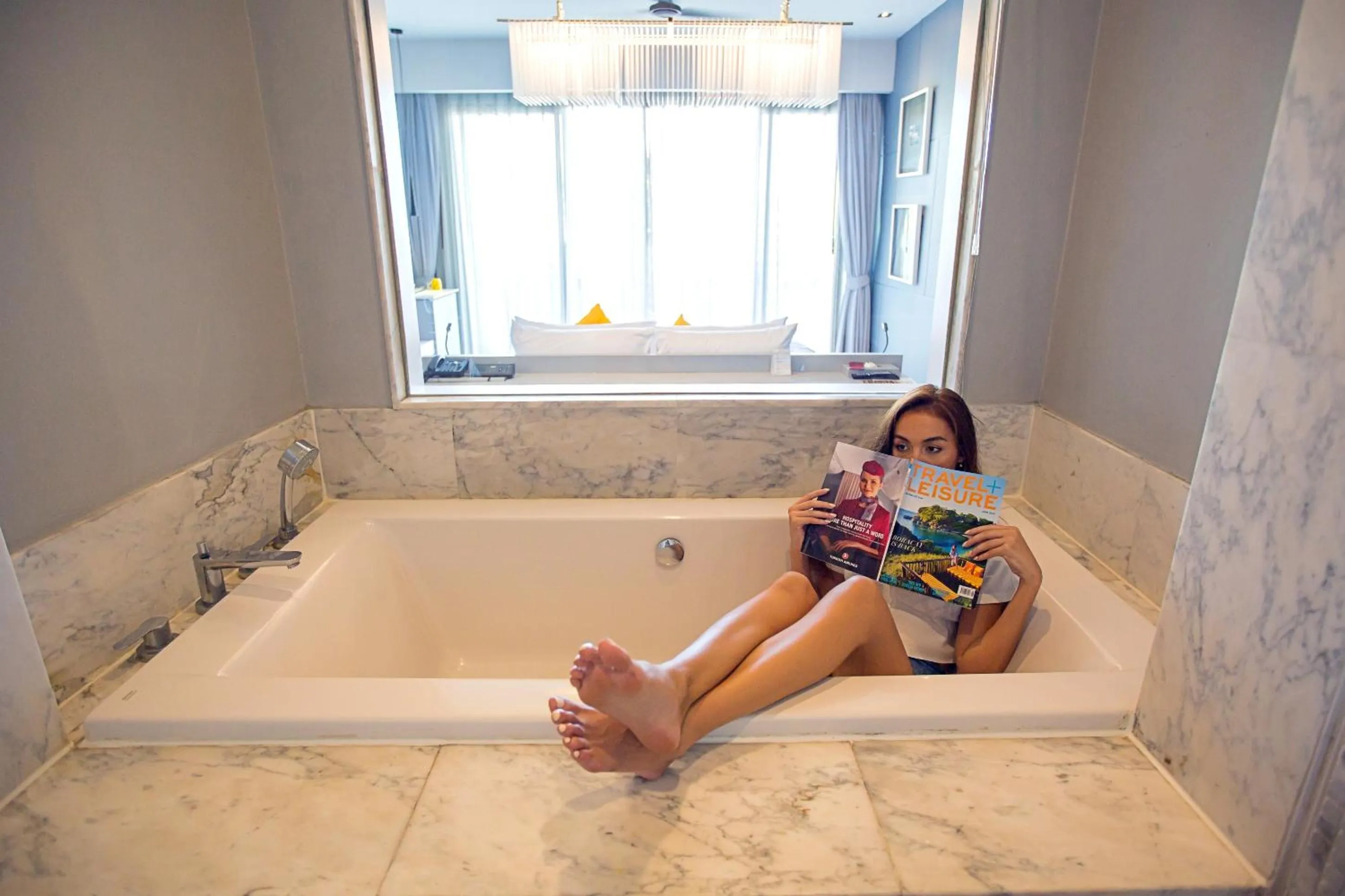 Bathroom in The Sea Galleri by Katathani