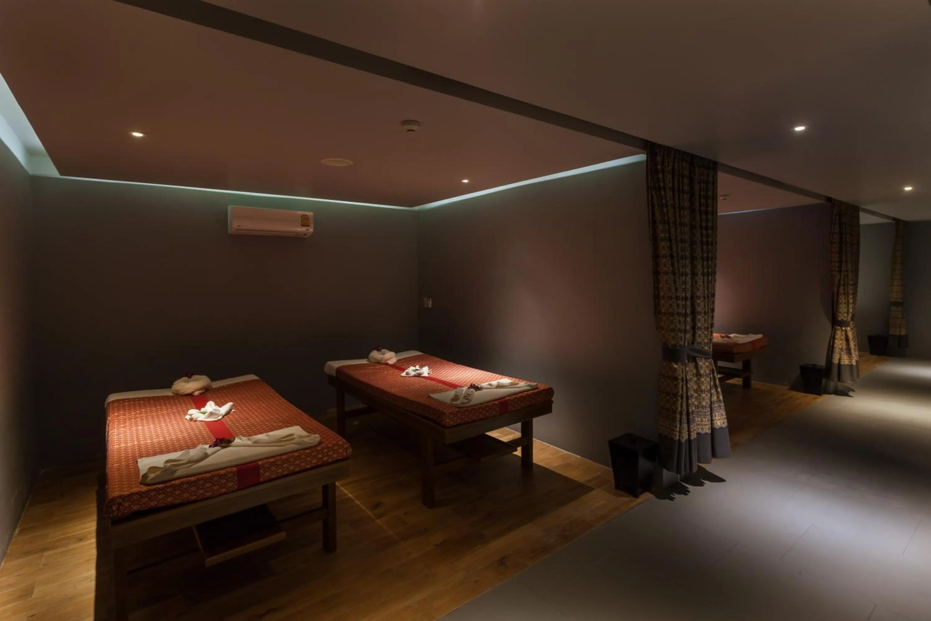 Spa and wellness centre/facilities in The Sea Galleri by Katathani