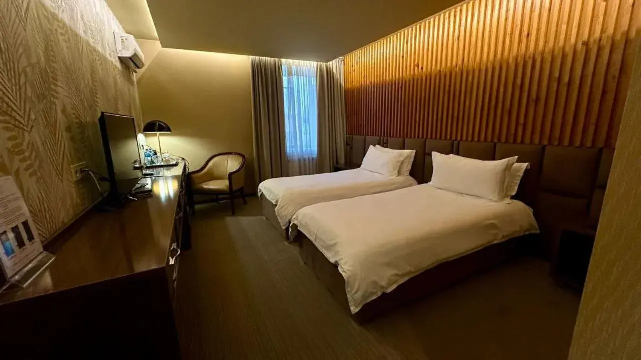 Superior Twin Room in Barhat Hotel & SPA Superior Twin Room in Barhat Hotel & SPA