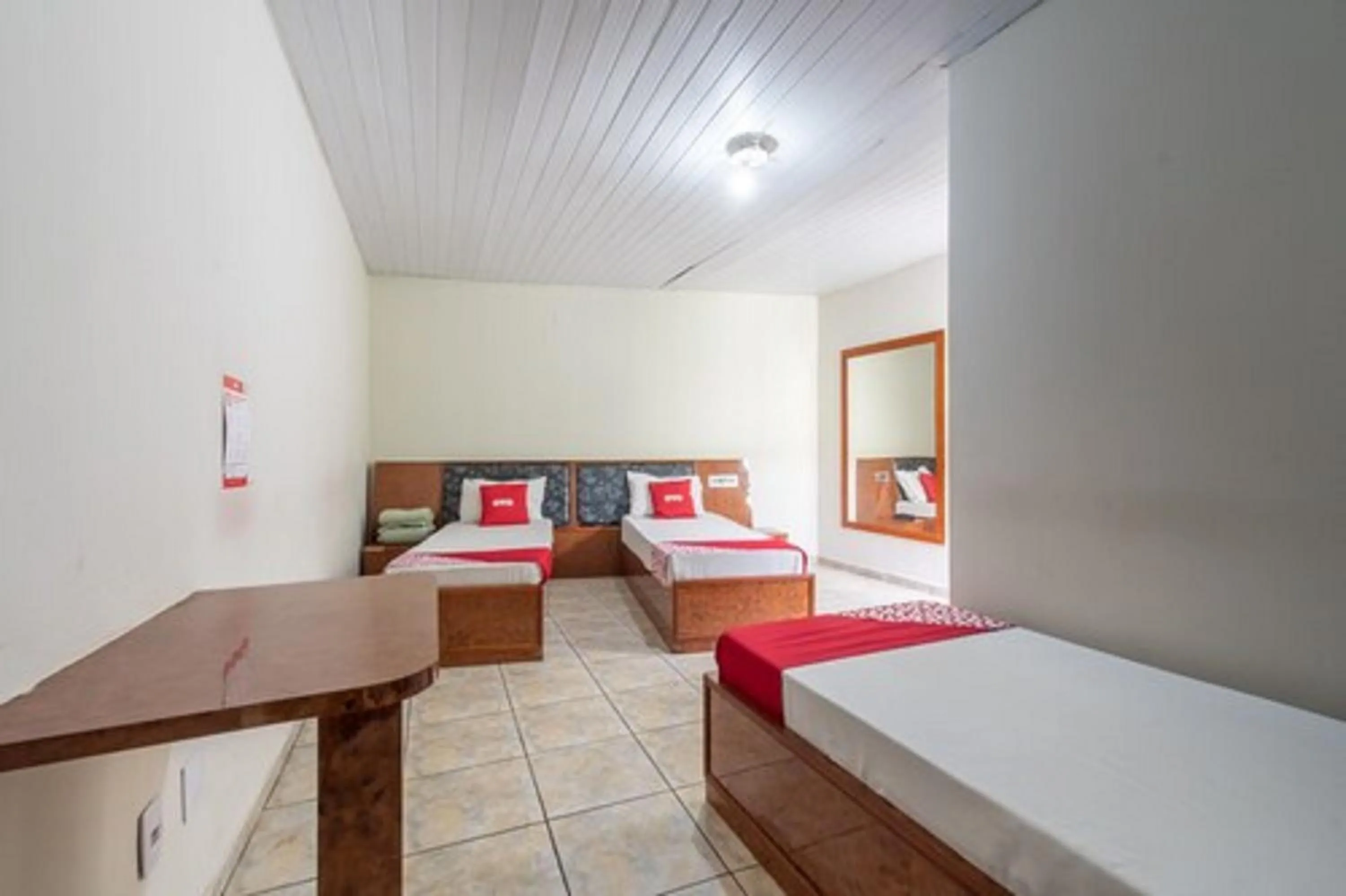 Bedroom, Bed in OYO Hotel Dom Pedro, São Paulo