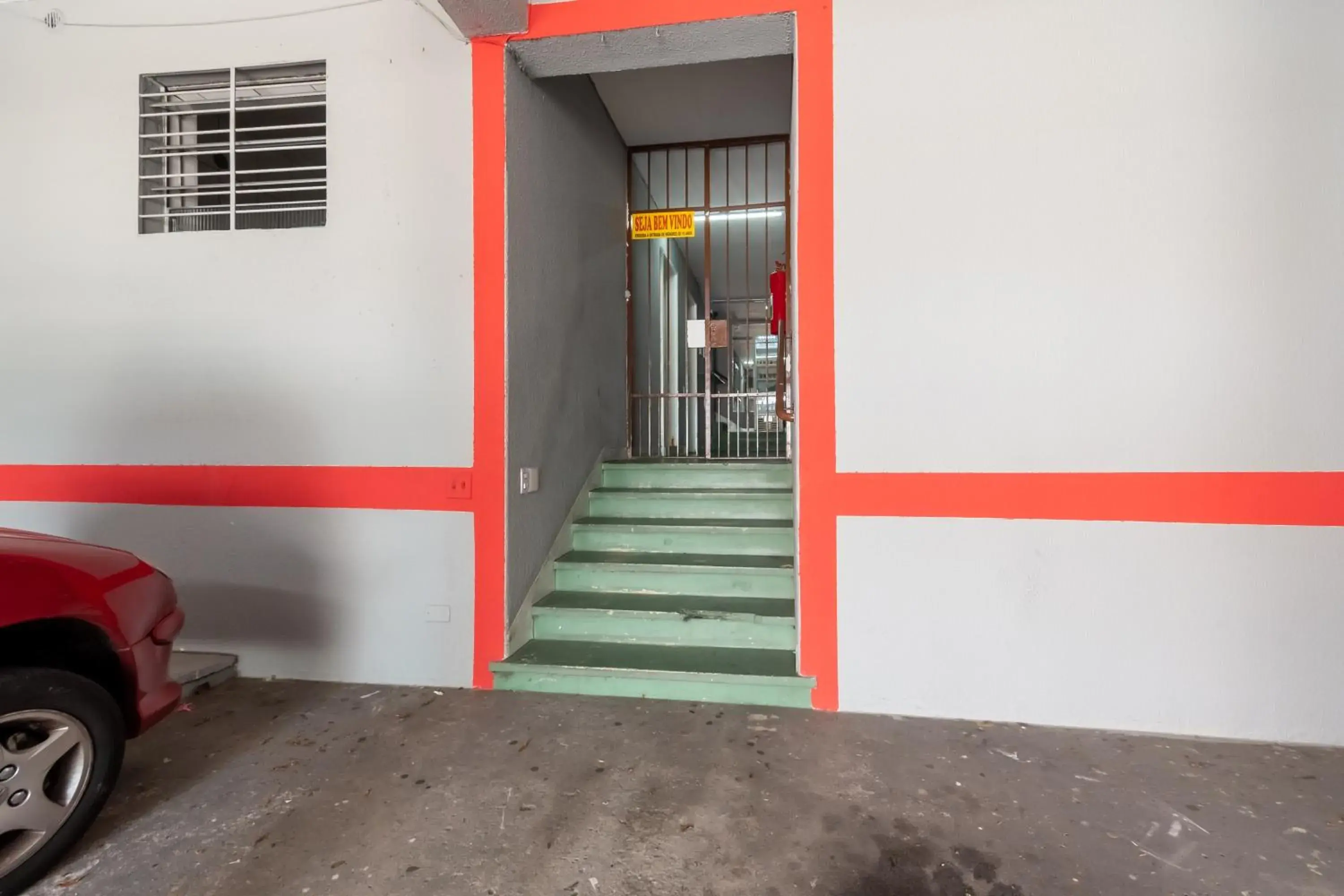 Facade/entrance in OYO Hotel Dom Pedro, São Paulo Facade/entrance in OYO Hotel Dom Pedro, São Paulo